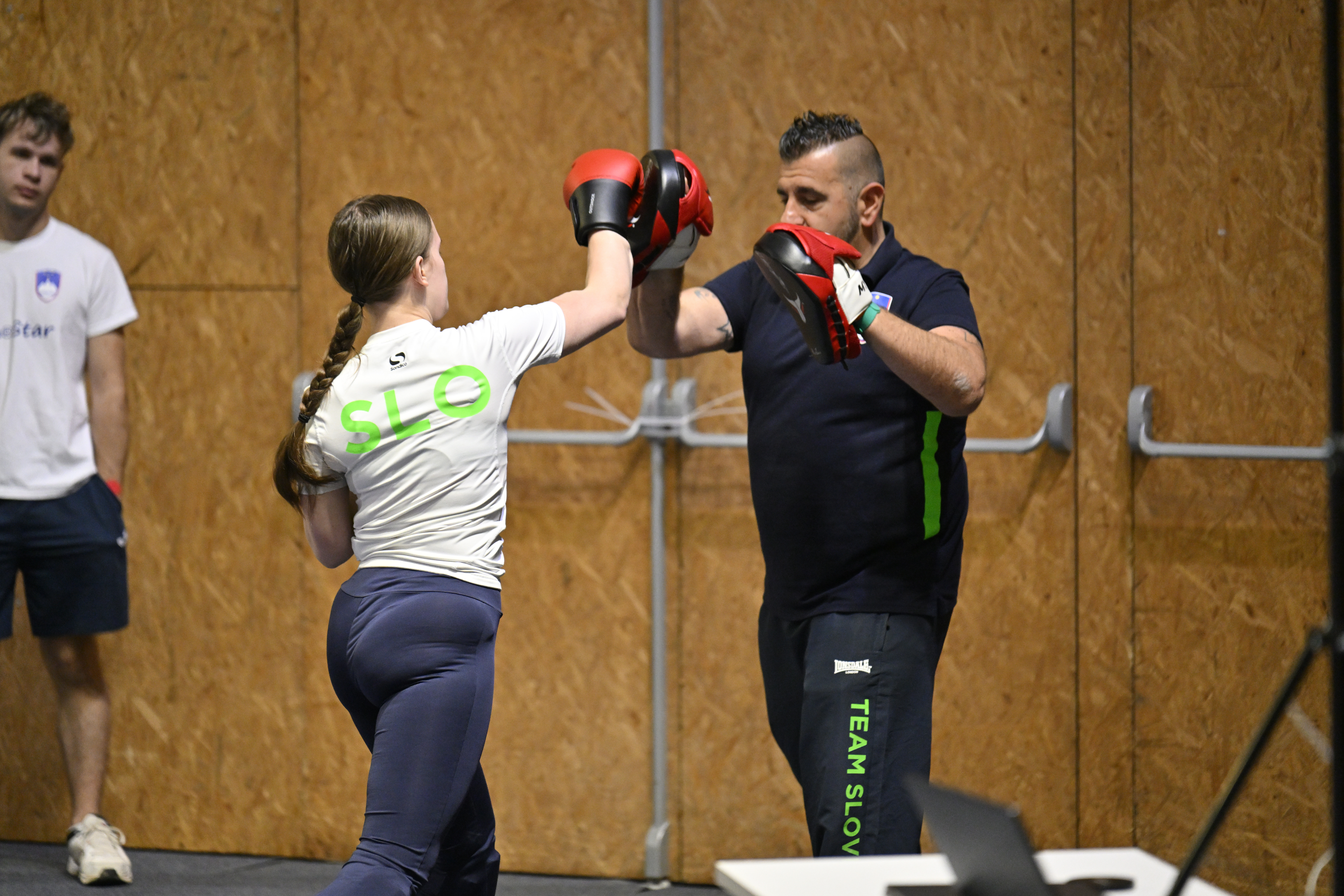 Slovenska savate reprezentanca navdušila na evropskem mladinskem prvenstvu v Sloveniji