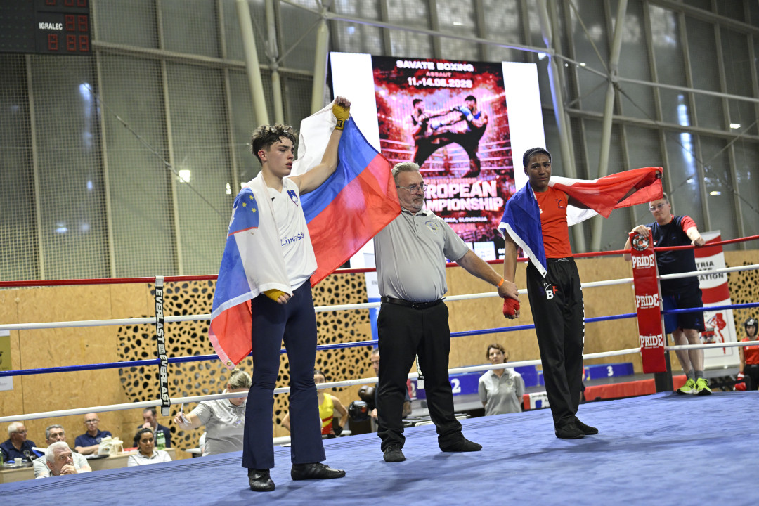 Slovenska savate reprezentanca navdušila na evropskem mladinskem prvenstvu v Sloveniji