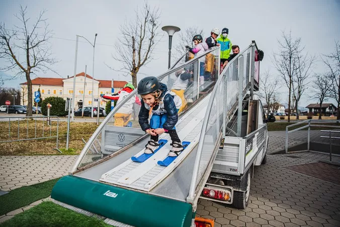 Peking doma - Brežice