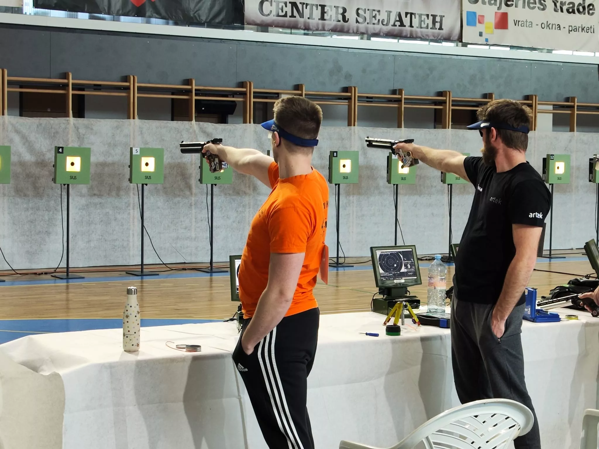 LARA ZORKO DRŽAVNA PRVAKINJA, GREGOR KUHAR USTRELIL 570 KROGOV IN V FINALU, ČLANI EKIPNO 3., URŠKA GMAJNIČ V FINALU!