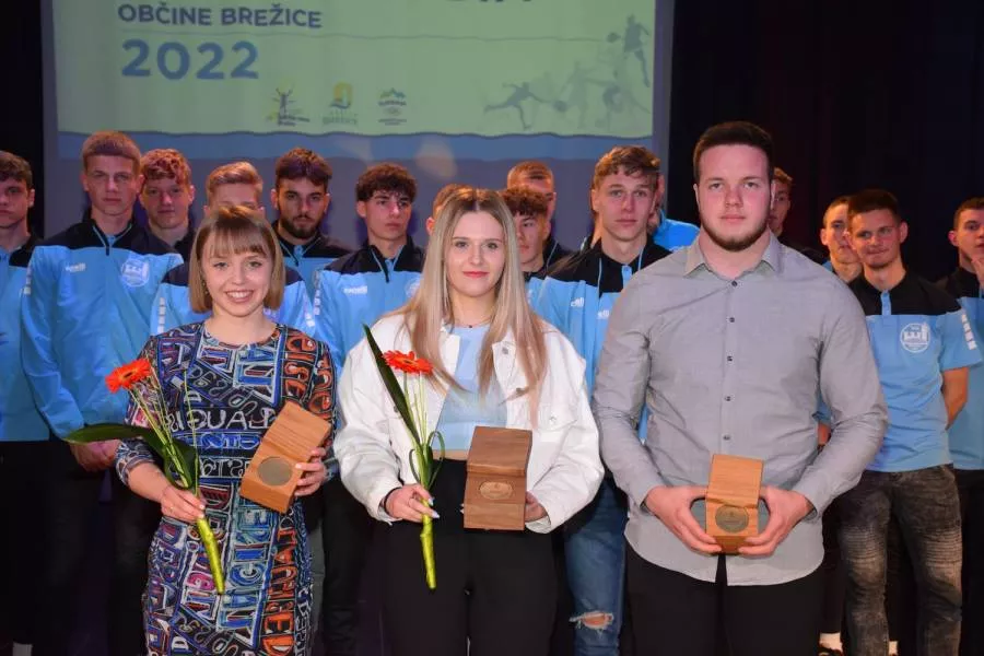 Sara Ščuri najbolj priljubljena športnica leta 2022!