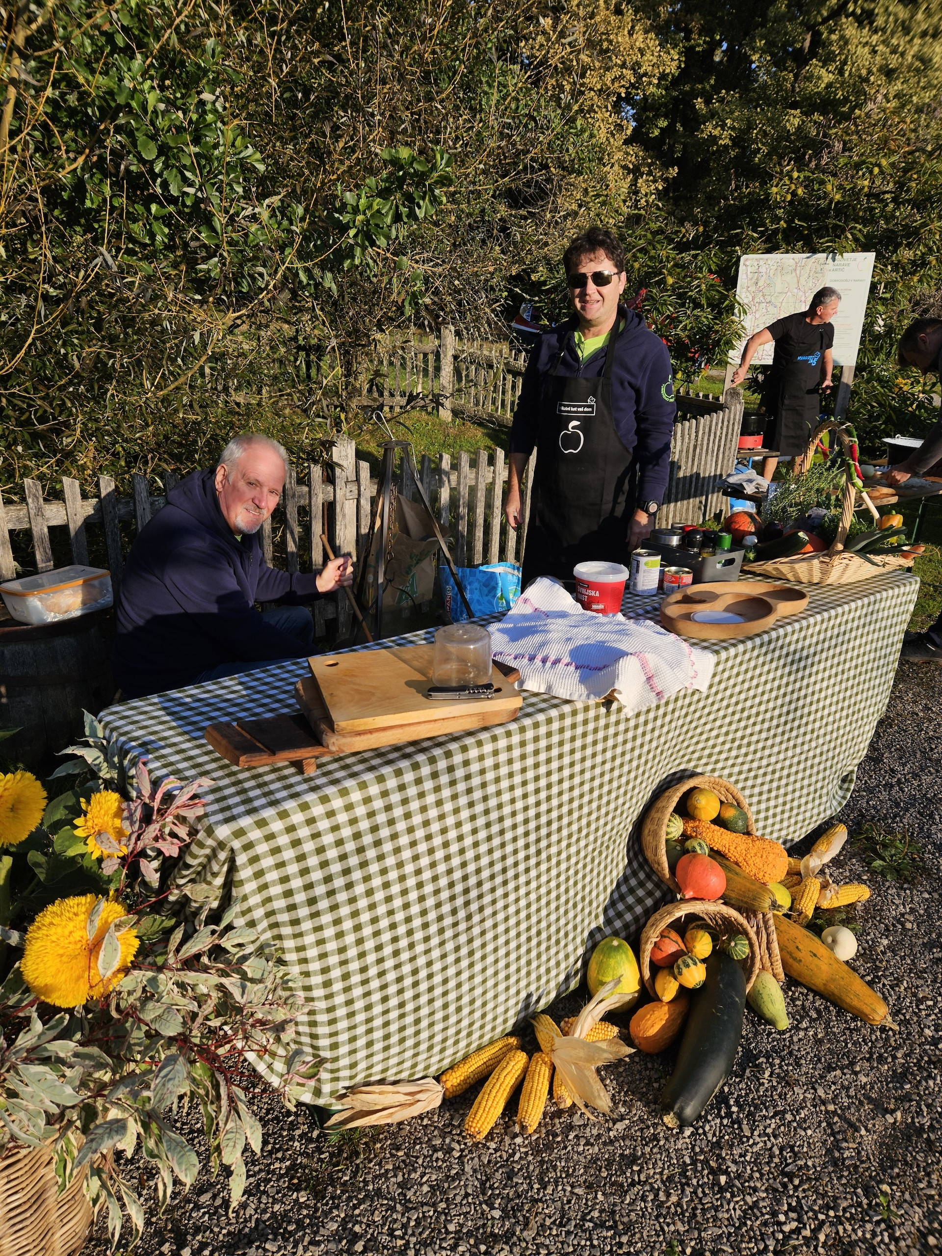 Artiški dnevi 2024 - Domača ekipa in pripravljen prihod na pohodnike