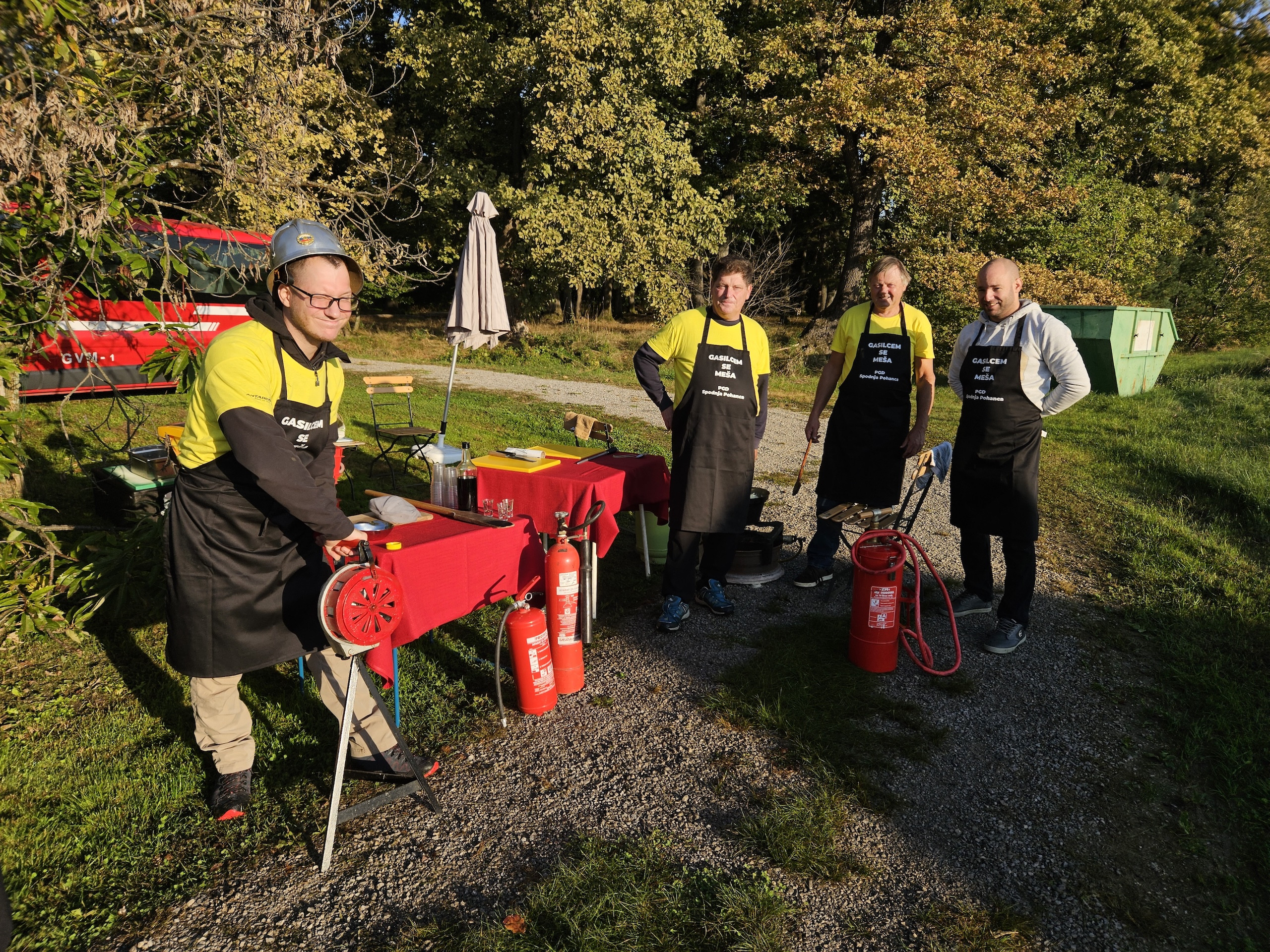 Artiški dnevi 2024 - Ekipa gasilcev in kvartet za 5