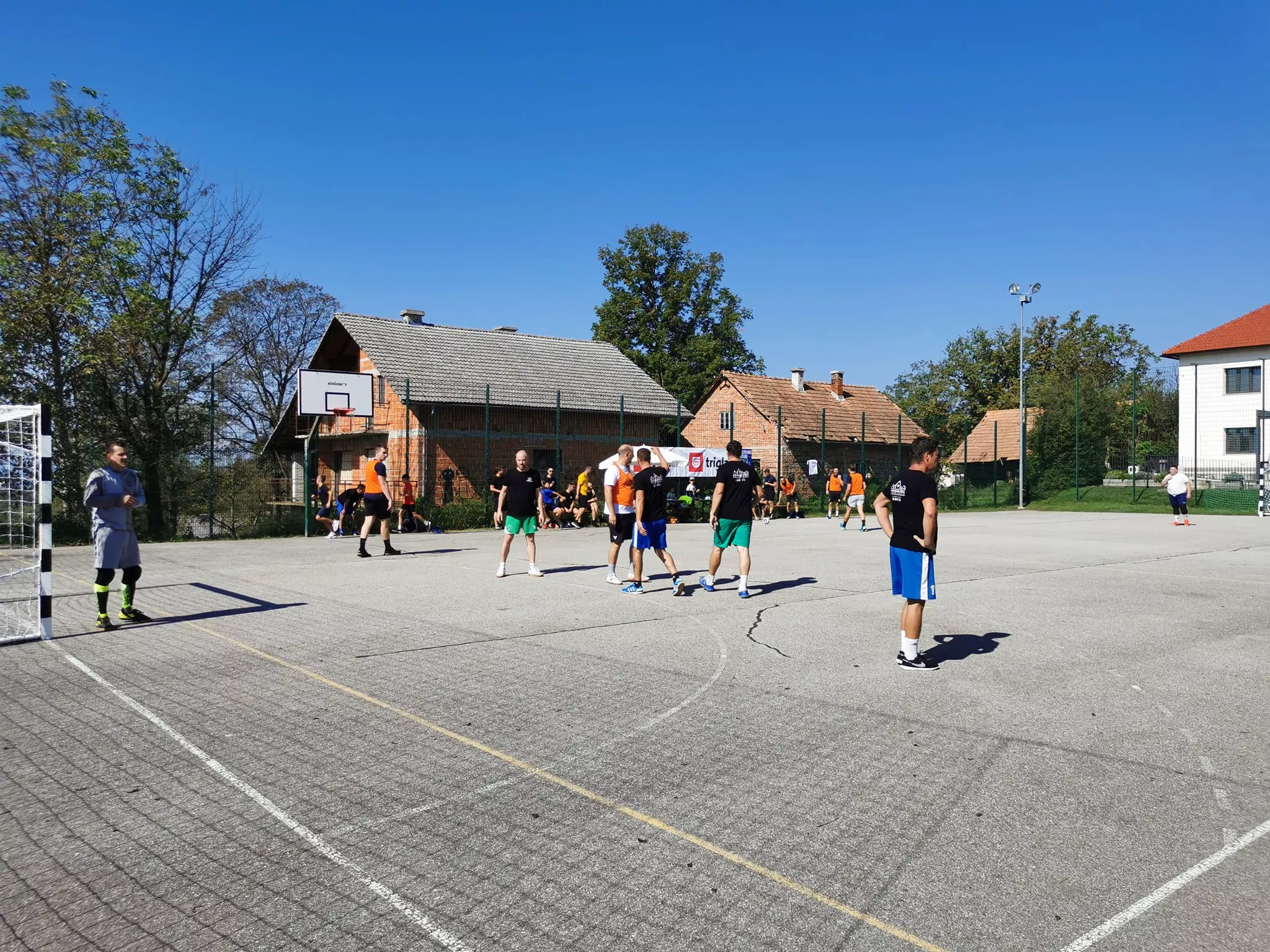 Turnirn med krajevnimi skupnostmi