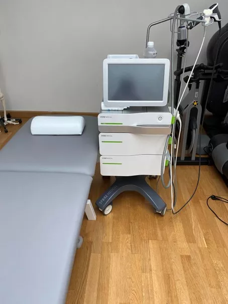 Terapija z udarnimi valovi