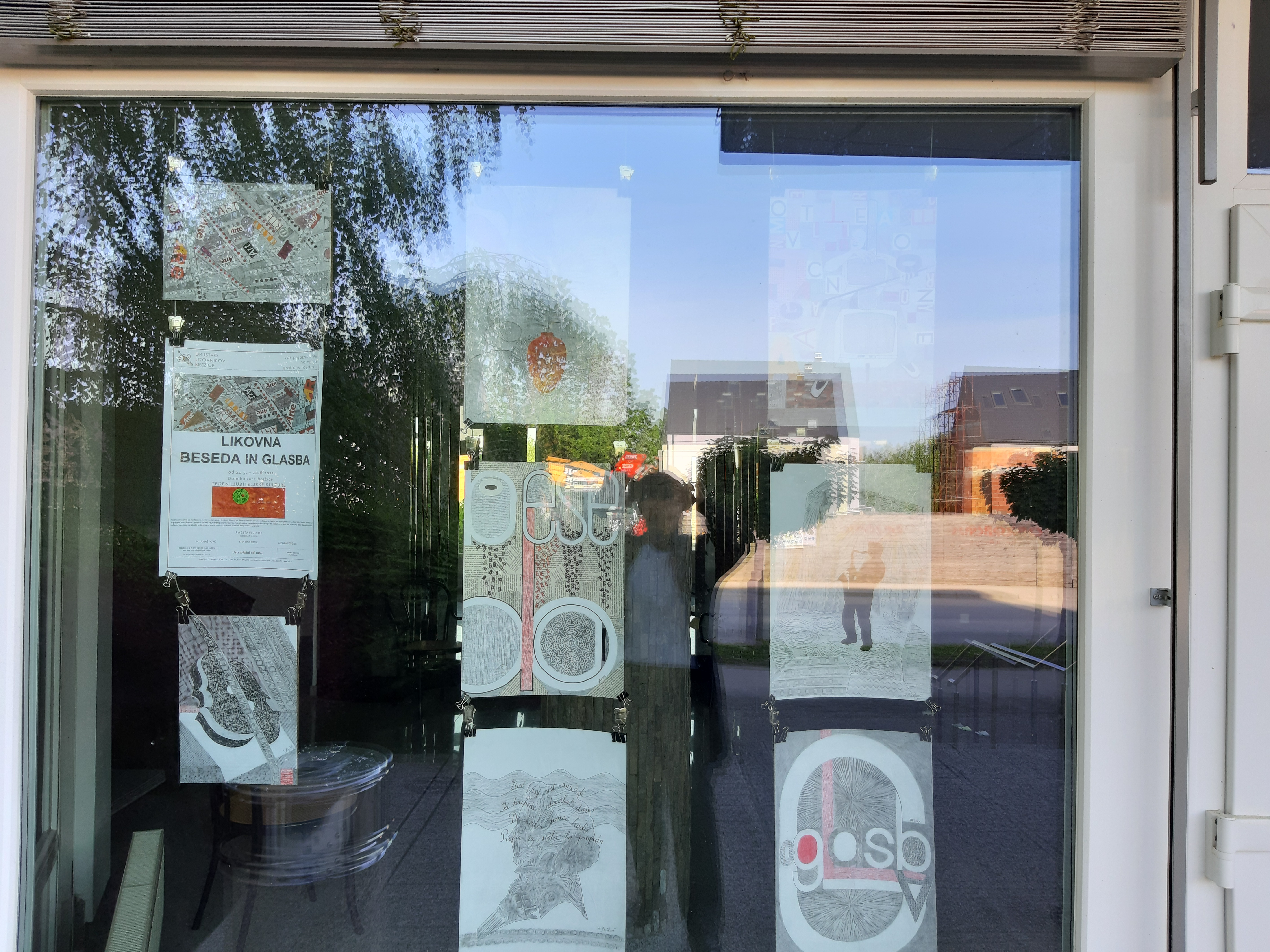 Likovna beseda in glasba - grafična razstava