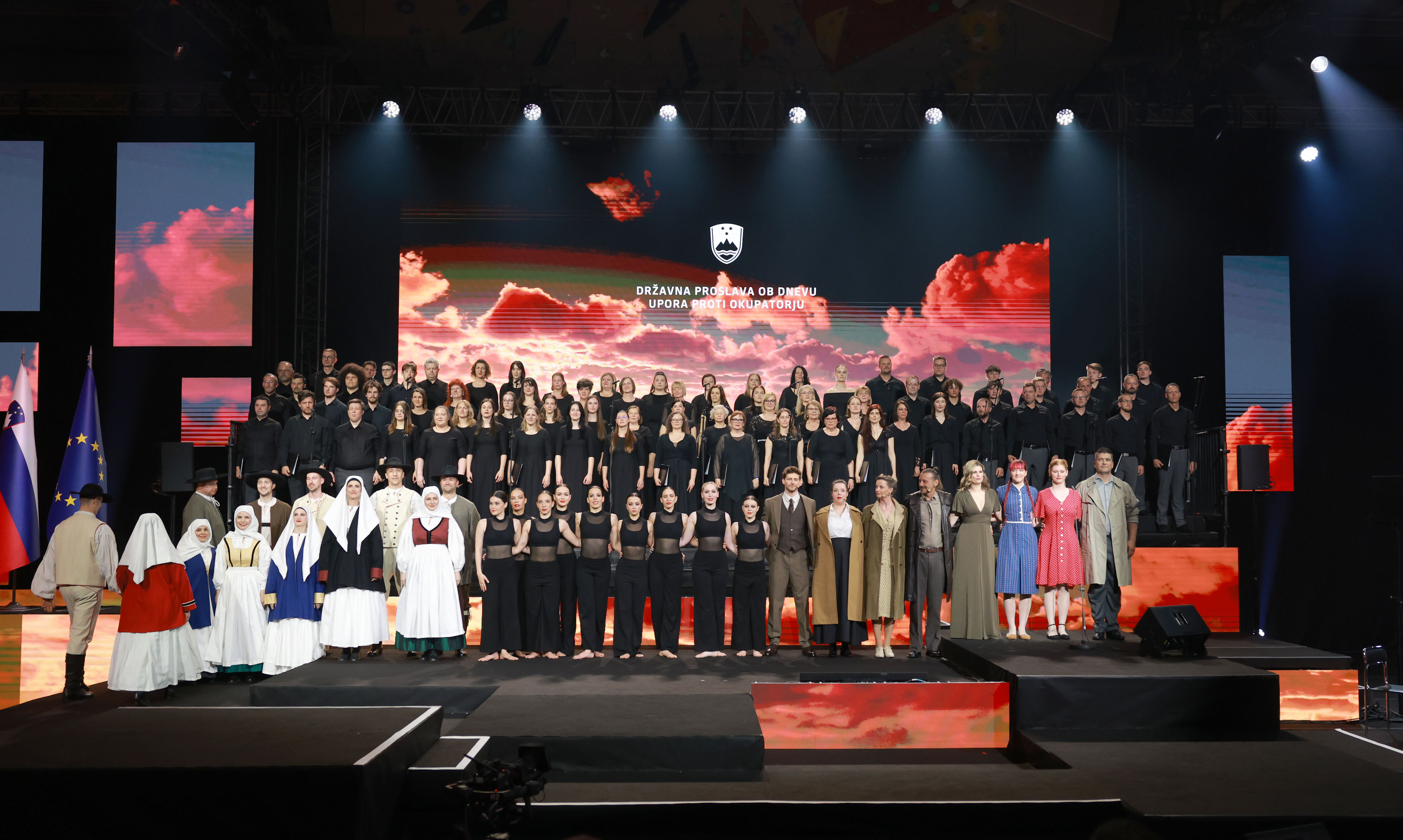 Viva in MoPZ Kapele na državni proslavi ob Dnevu upora