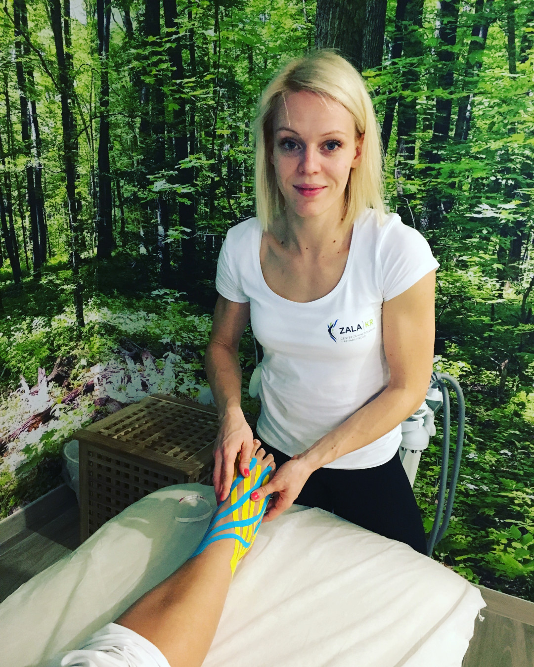 Kineziologinja ali fizioterapevtka?