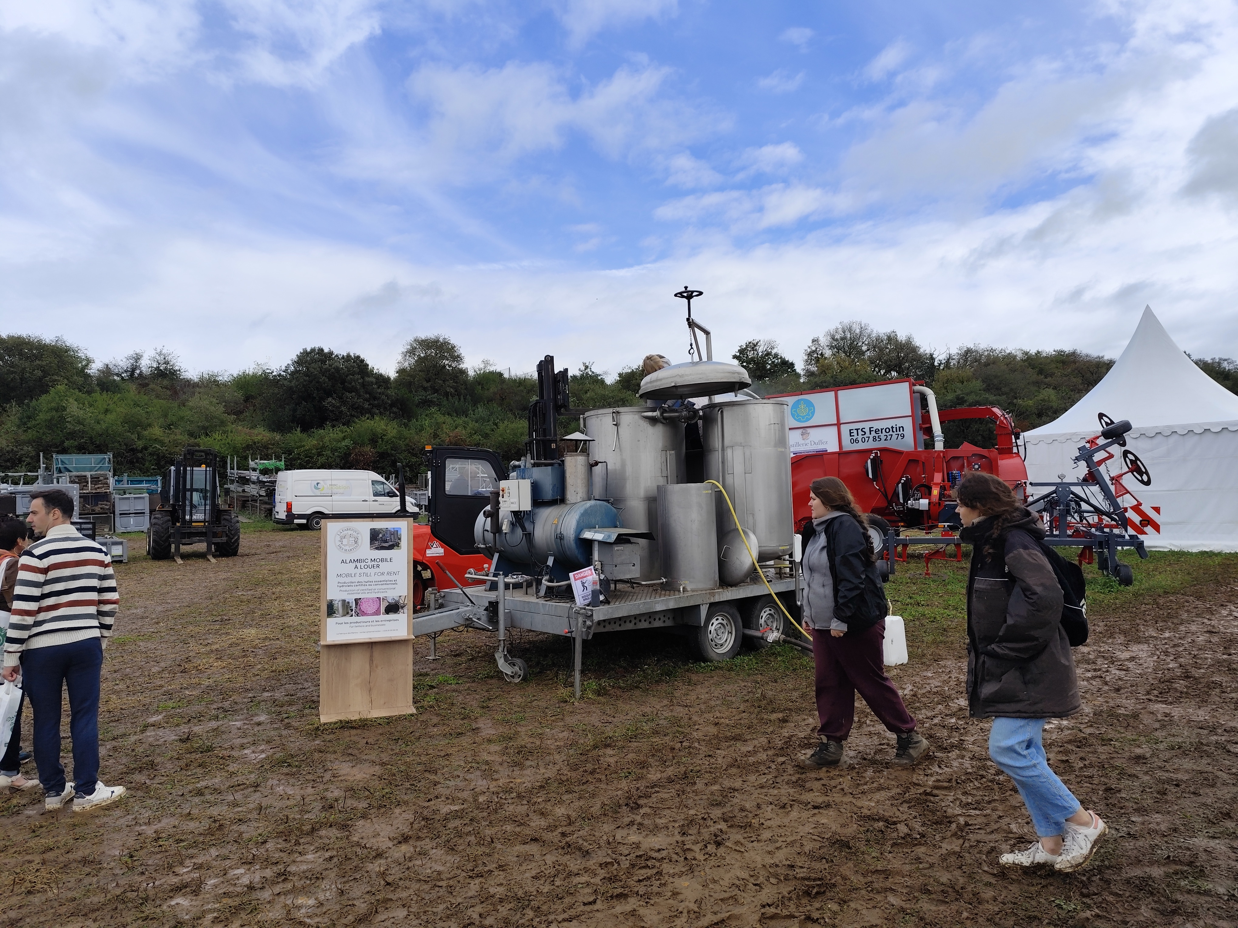 ZDEKS na sejmu Tech&Bio 2025: izmenjava znanja in predstavitev slovenskih inovacij