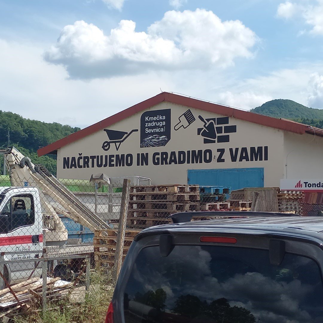 CNC izrez 3D črk z montažo na objektu