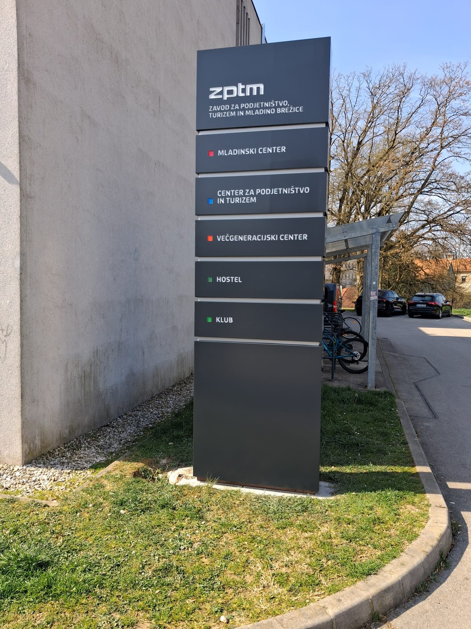 Svetlobni totem ZPTM Brežice