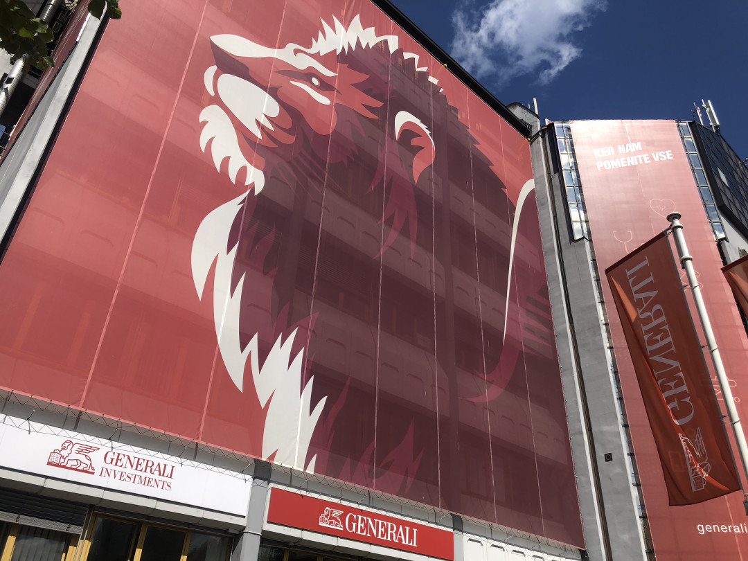 Zunanji napisi Generali