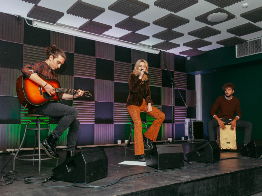 Otvoritev glasbene vadnice