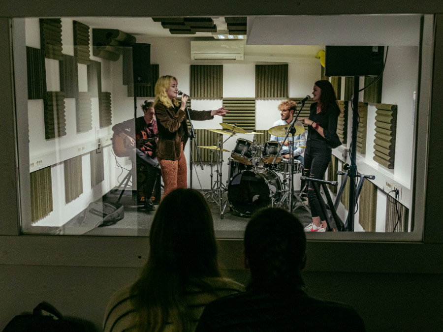 Otvoritev glasbene vadnice