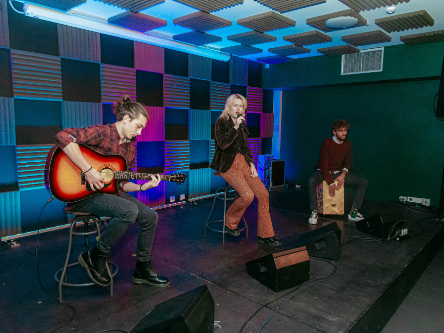 Otvoritev glasbene vadnice