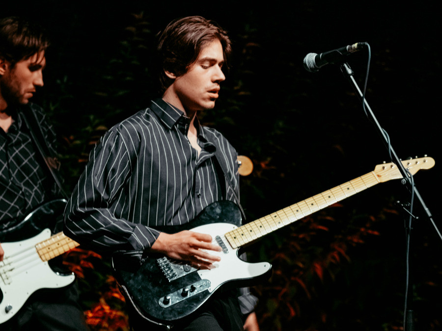 Poletje v parku: koncert Joker out