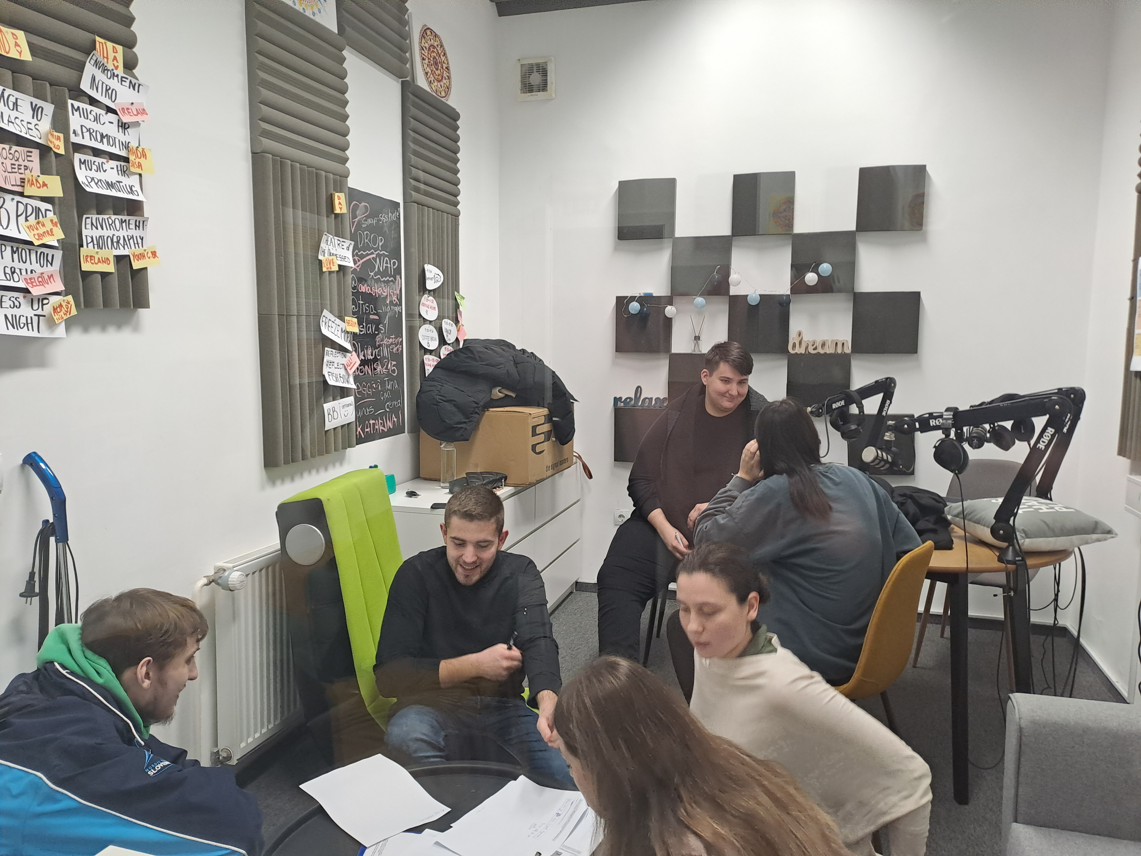 Prid’ na čvek petek