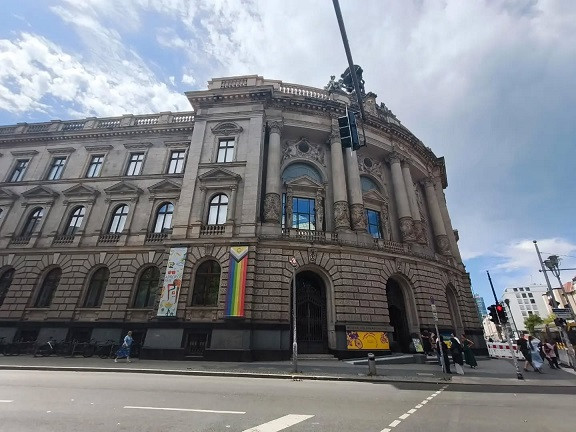 Sreda, 29.7.2026 - Pisanje scenarijev, Muzej komunikacije, raziskovanje Berlina in večerna odbojka