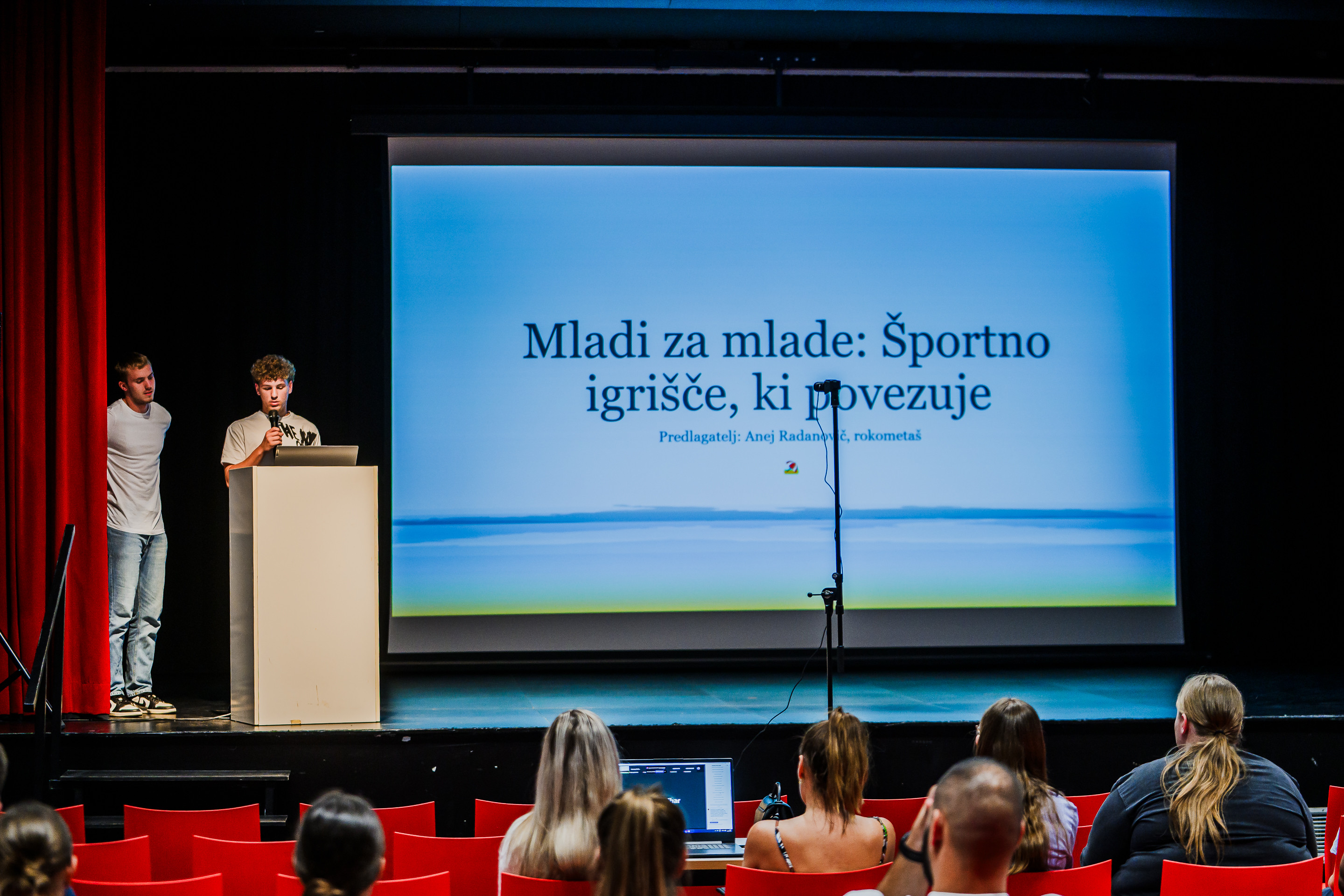 Svet mladih 2025
