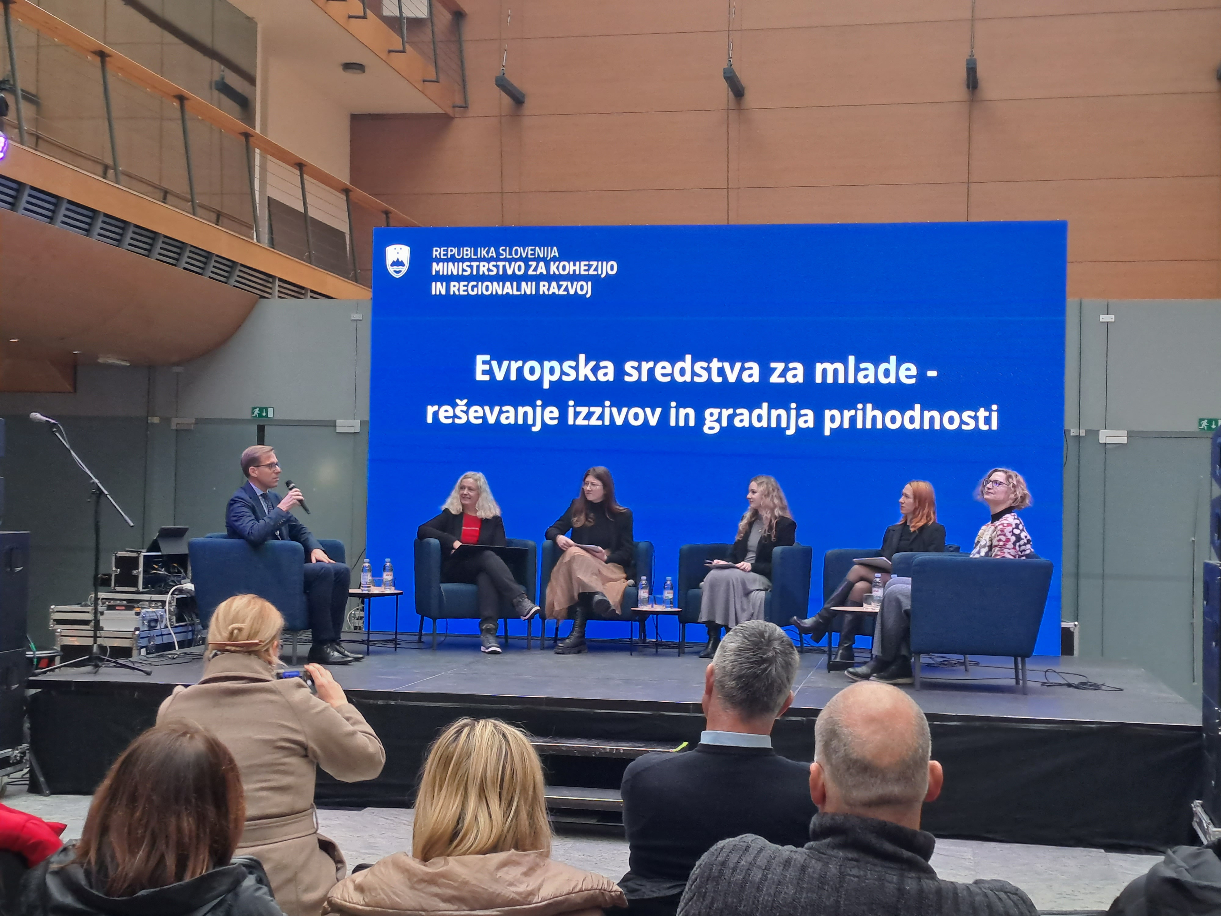 Udeležba na dogodku Reševanje potreb mladih v okviru evropske kohezijske politike