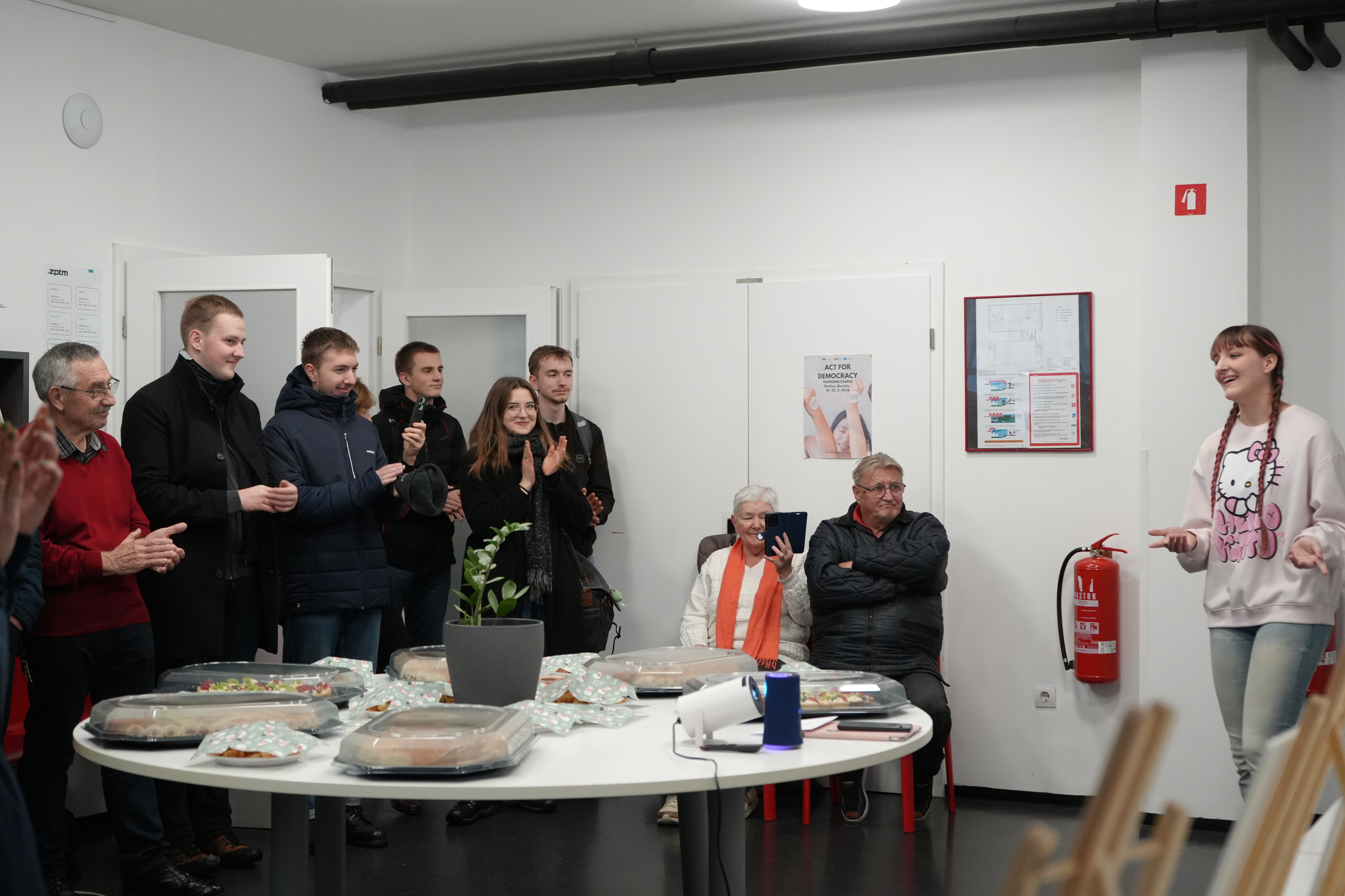 V drugem svetu – digitalna umetnost mlade ustvarjalke Neli