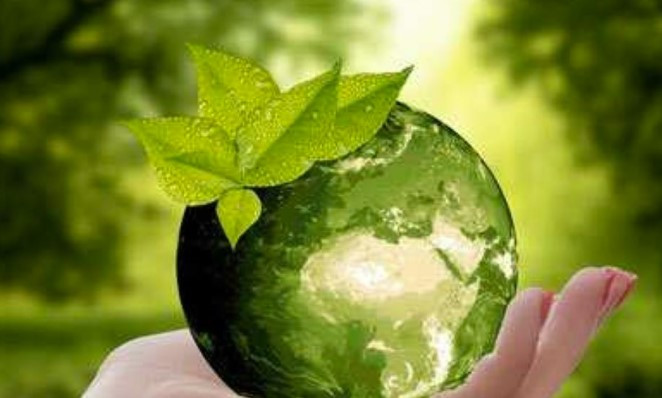 ESG pripomoček – napredno spletno orodje za samooceno trajnostne usmerjenosti