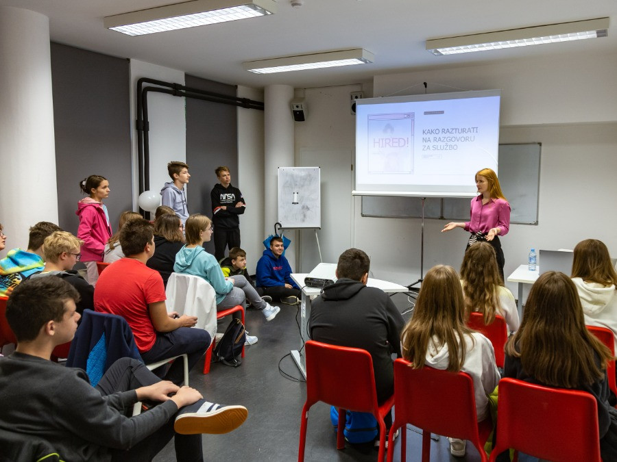 Karierni sejem in mreženje lokalnih podjetnikov (iz dogodka)