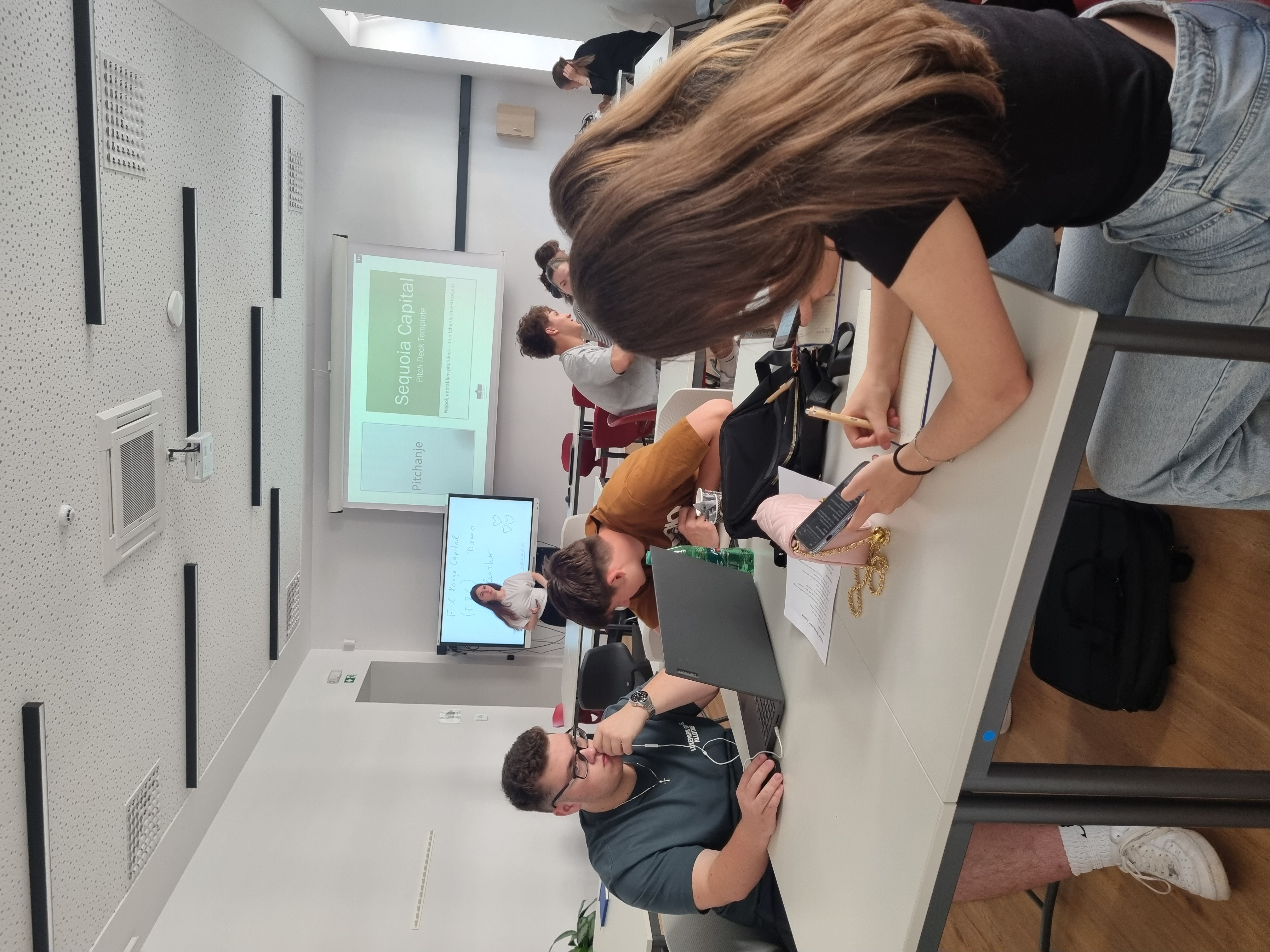 Prvi turistično-podjetniški hackathon v Brežicah
