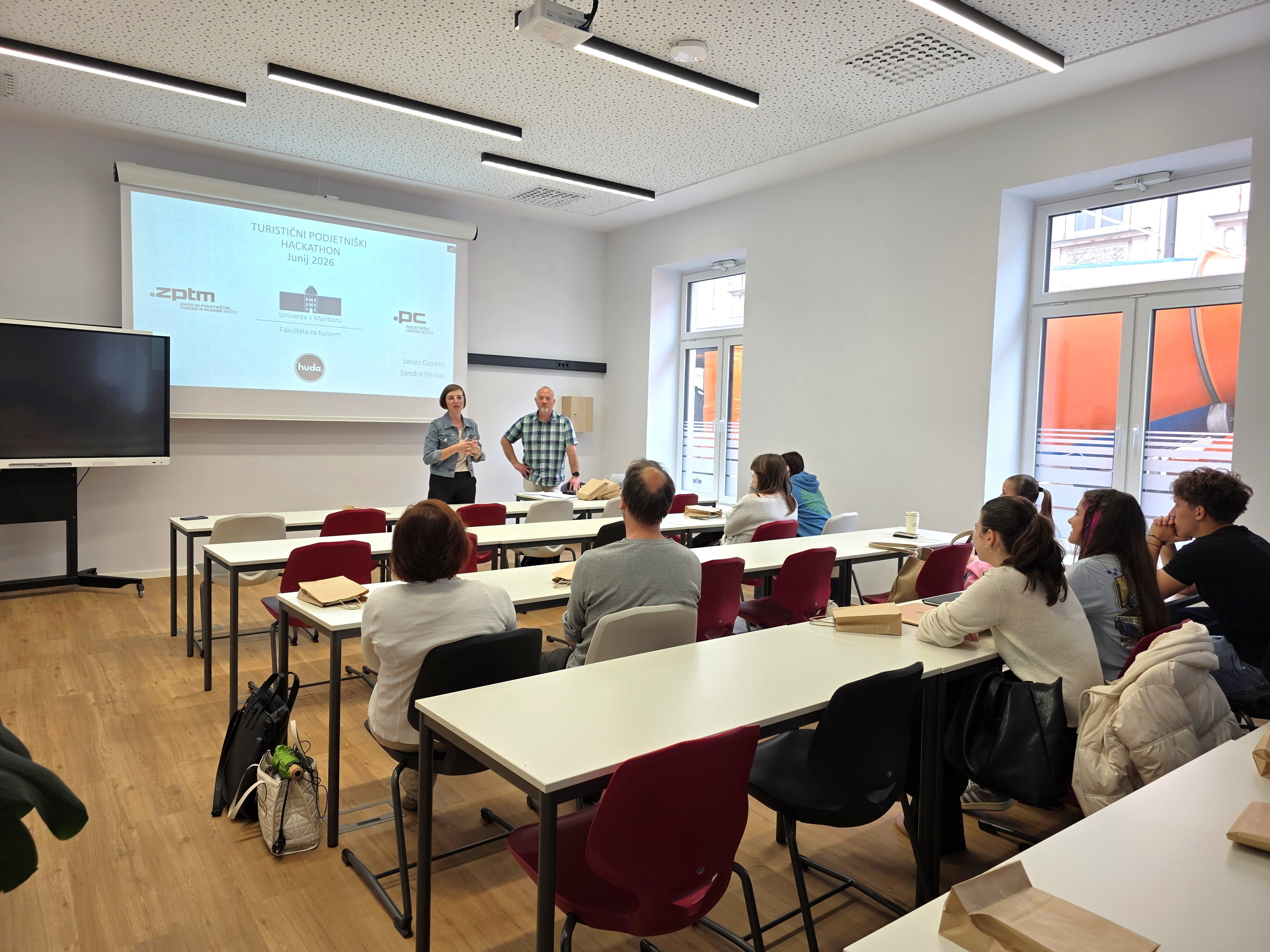 Prvi turistično-podjetniški hackathon v Brežicah