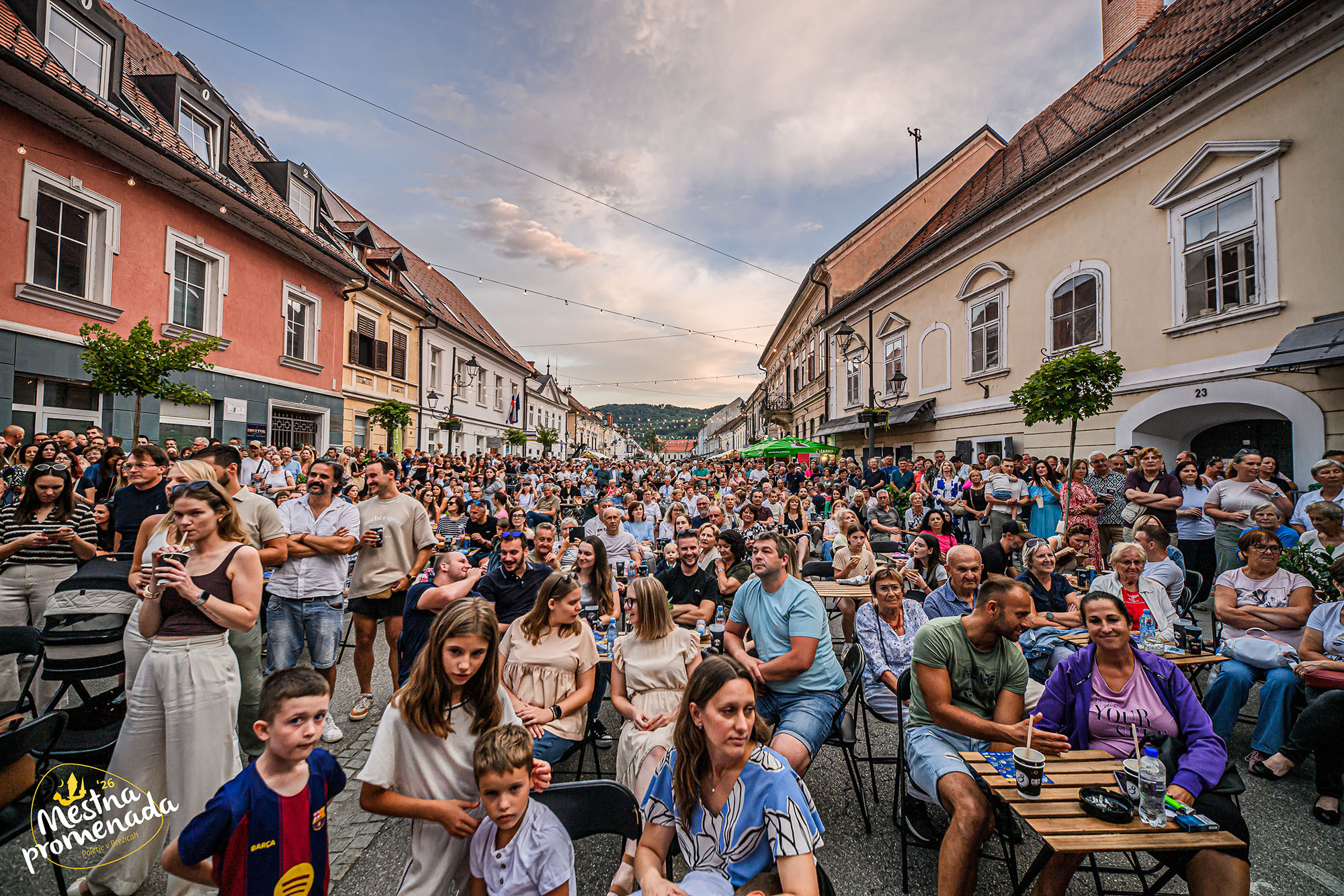 Mestna promenada Brežice se je začela z izjemnim obiskom in odličnim vzdušjem