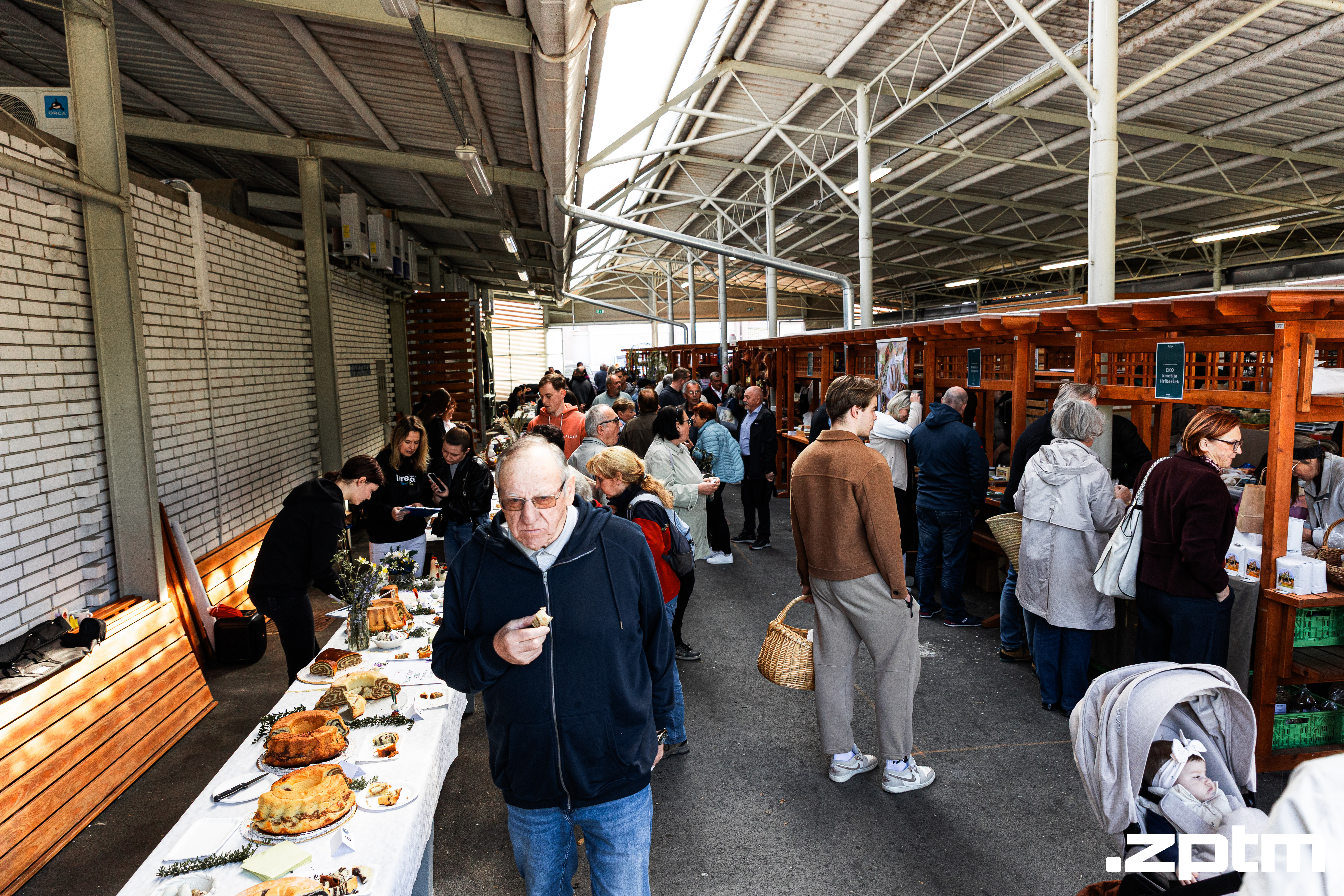 3. Velikonočna tržnica