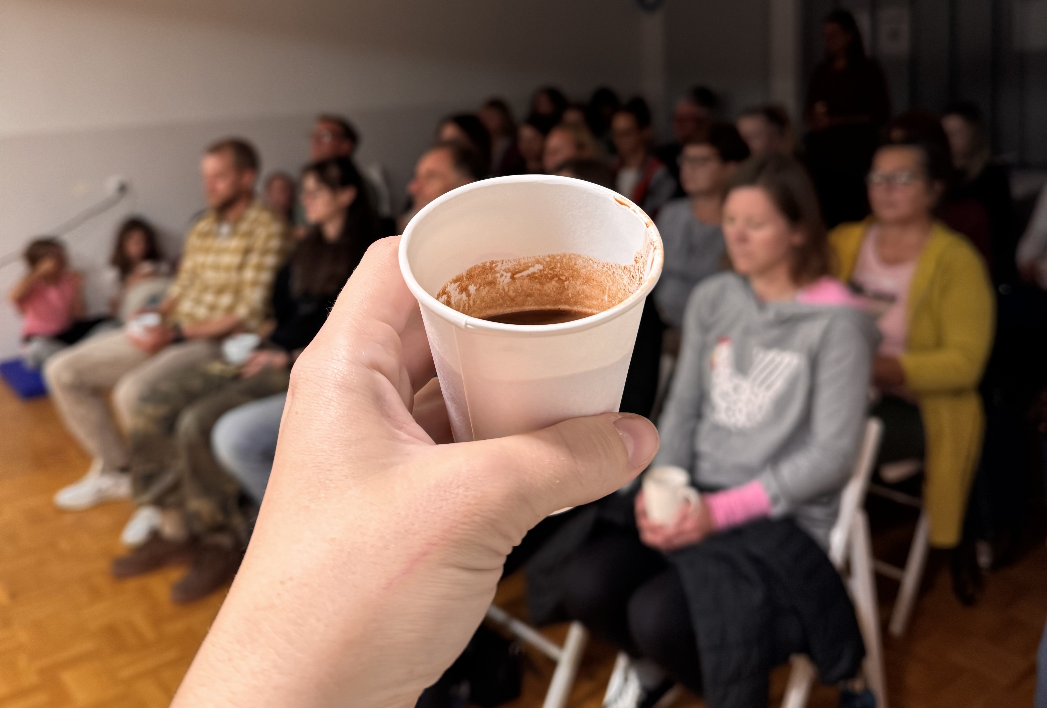 Doživeli smo Kolumbijo: Glasba, pristni okusi in večer, ki je napolnil naša srca