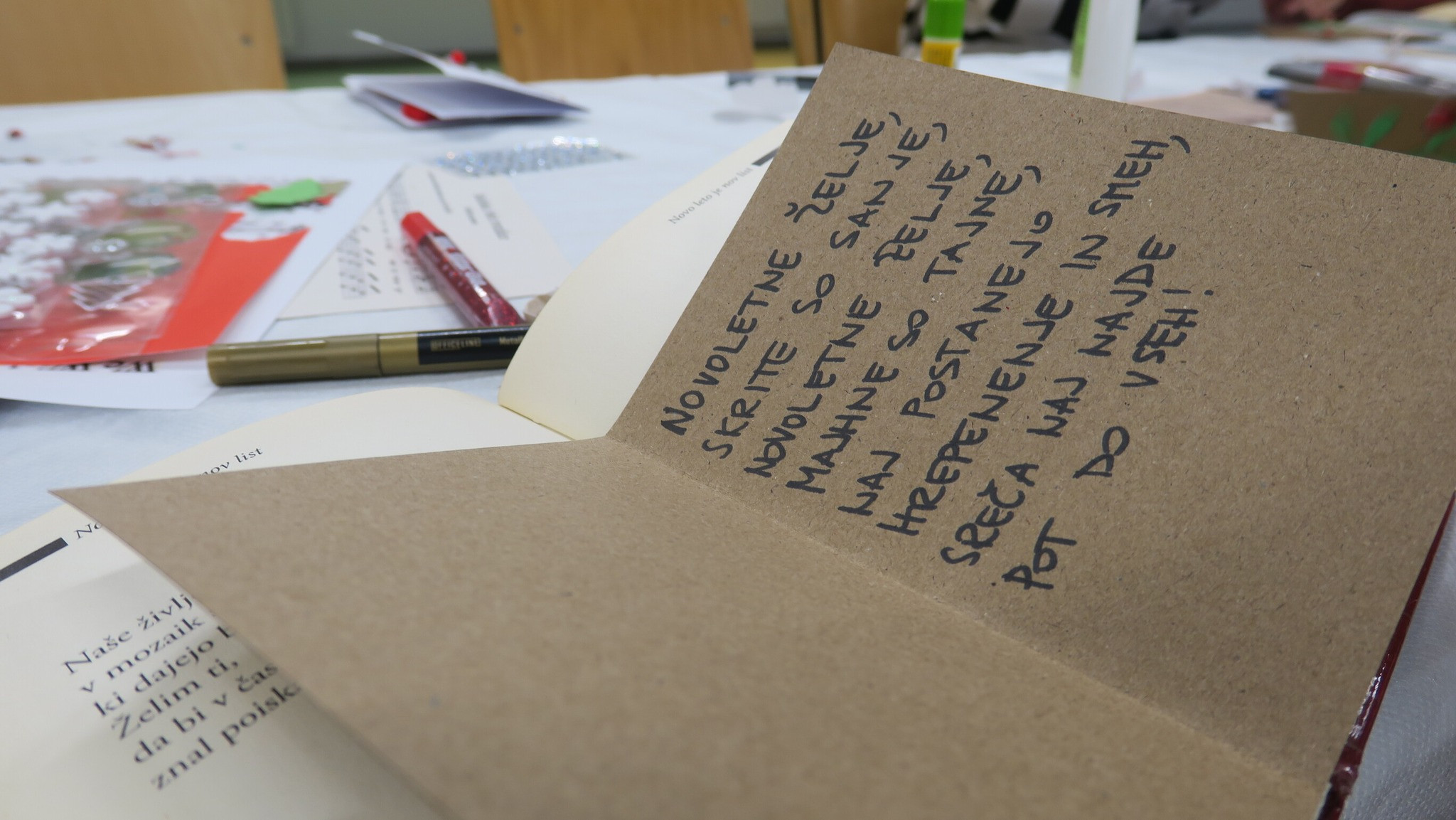 Izdelava prazničnih voščilnic