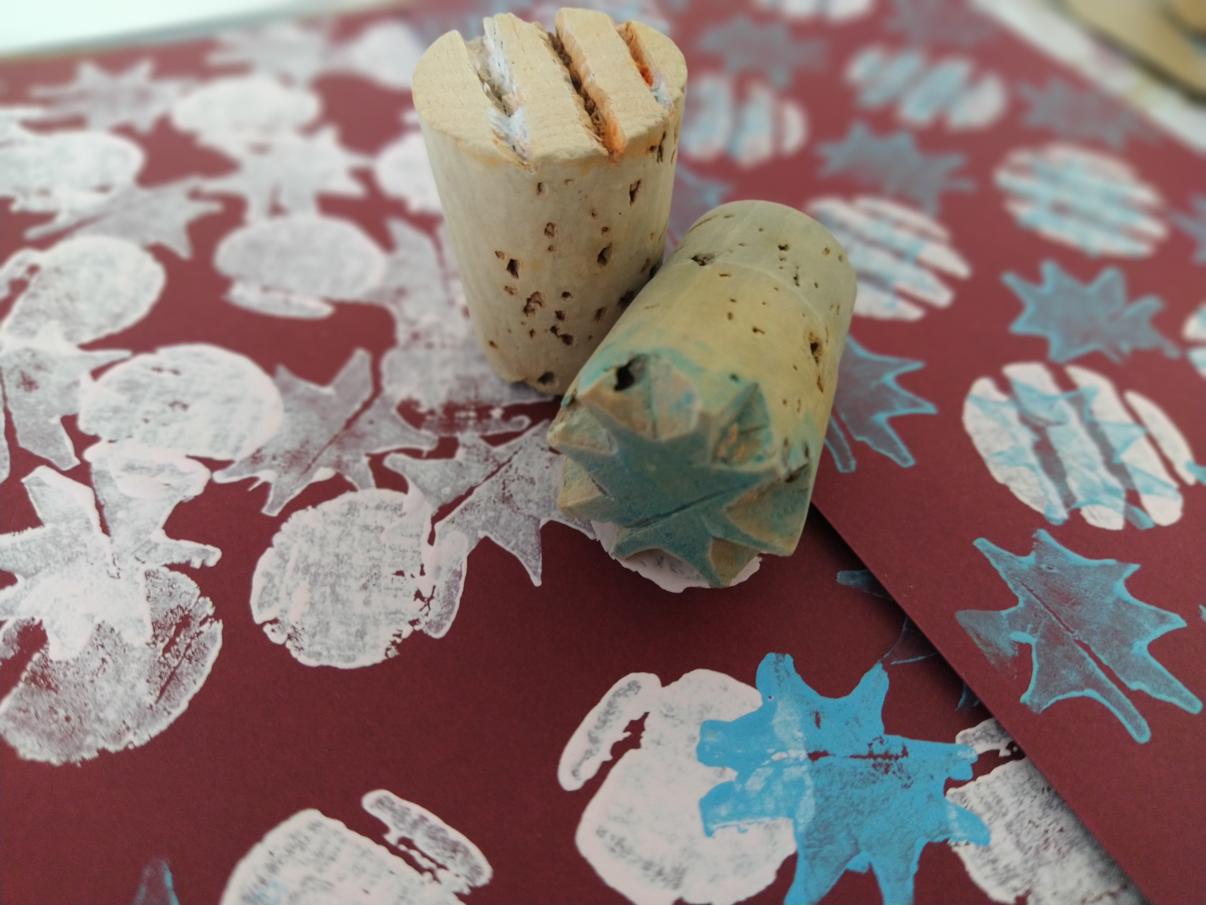 Izdelovanje prazničnih voščilnic