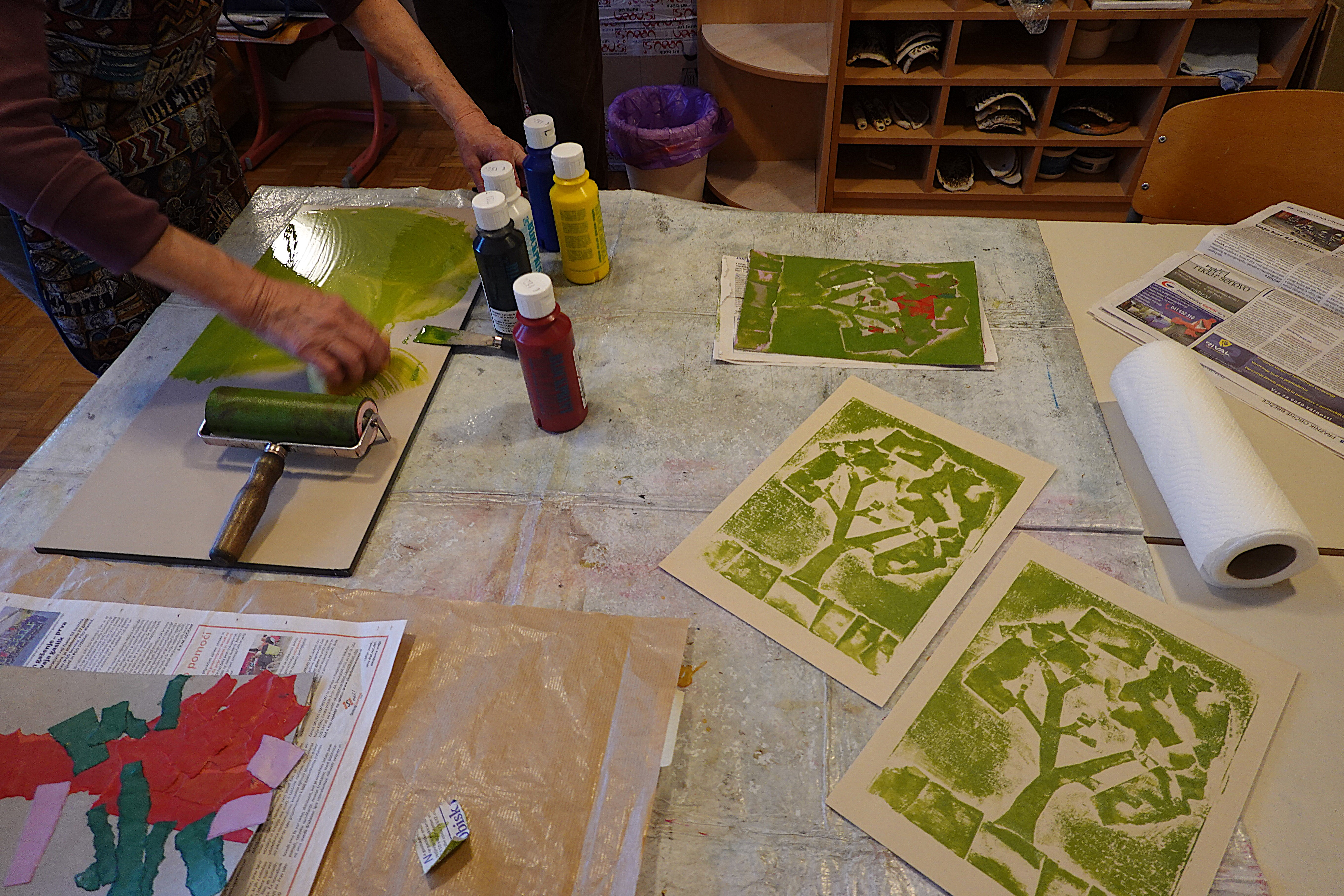 Likovna delavnica: Drevo