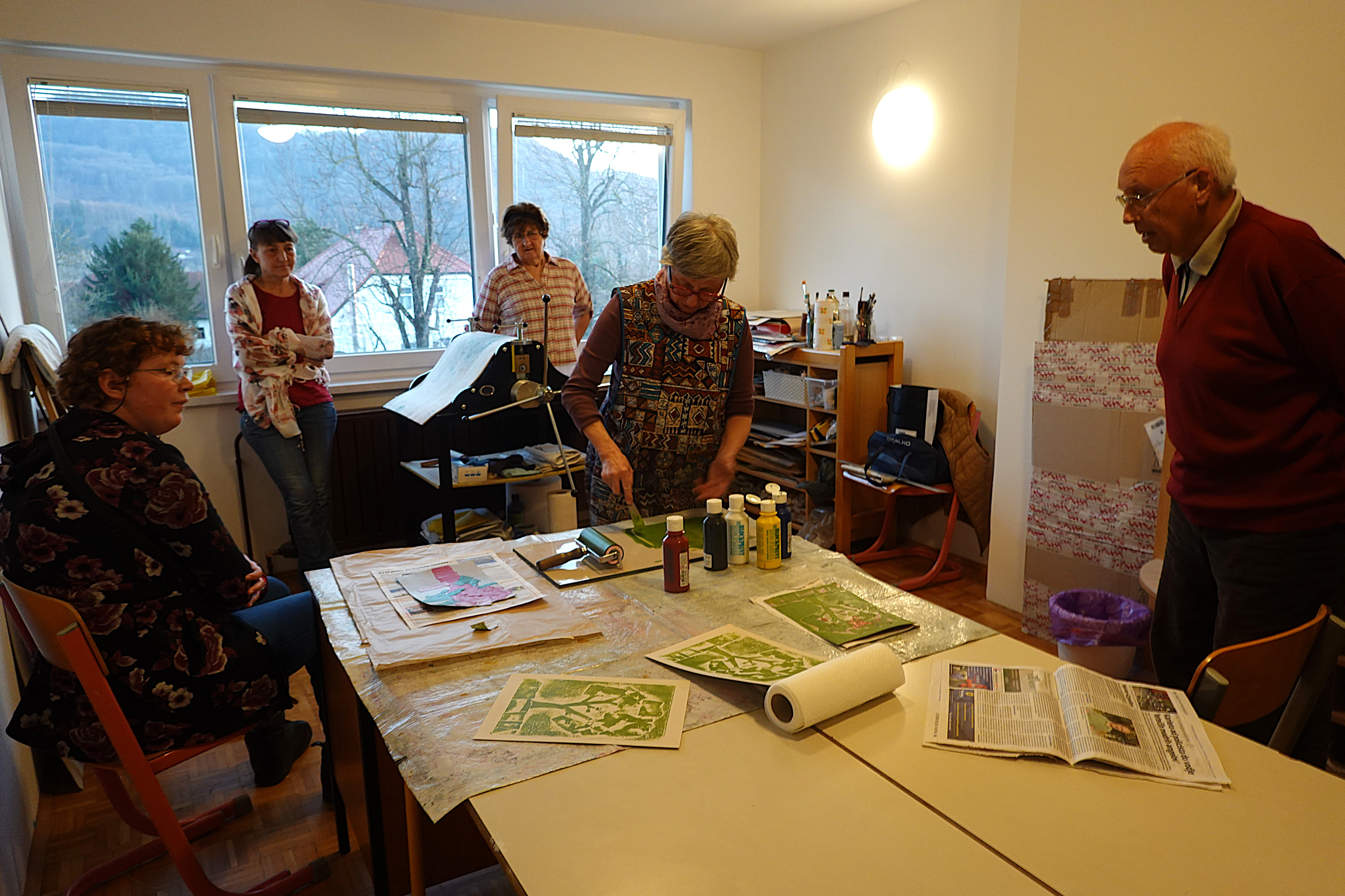 Likovna delavnica: Drevo