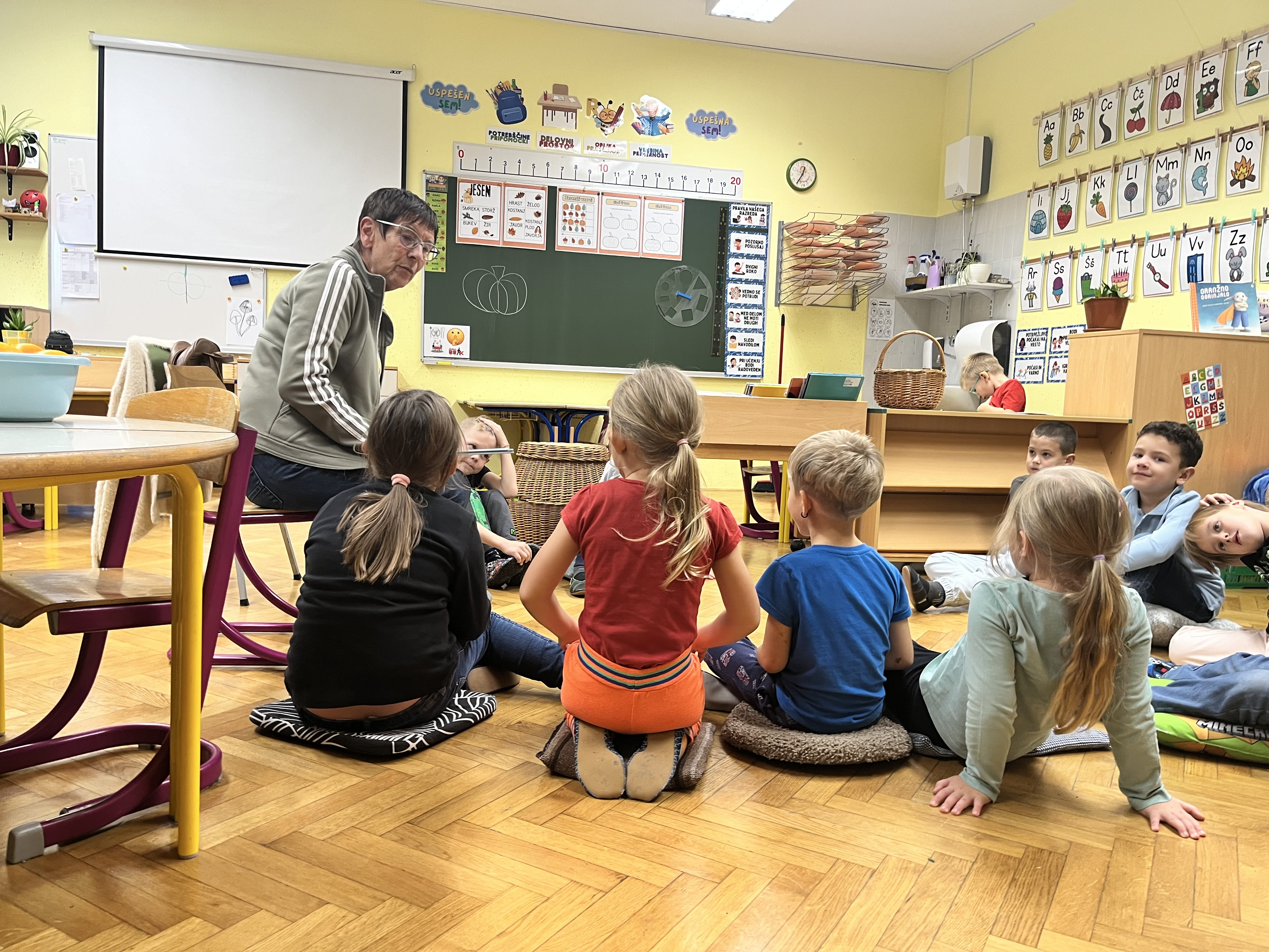 Medgeneracijsko branje na OŠ dr. Jožeta Toporišiča Dobova