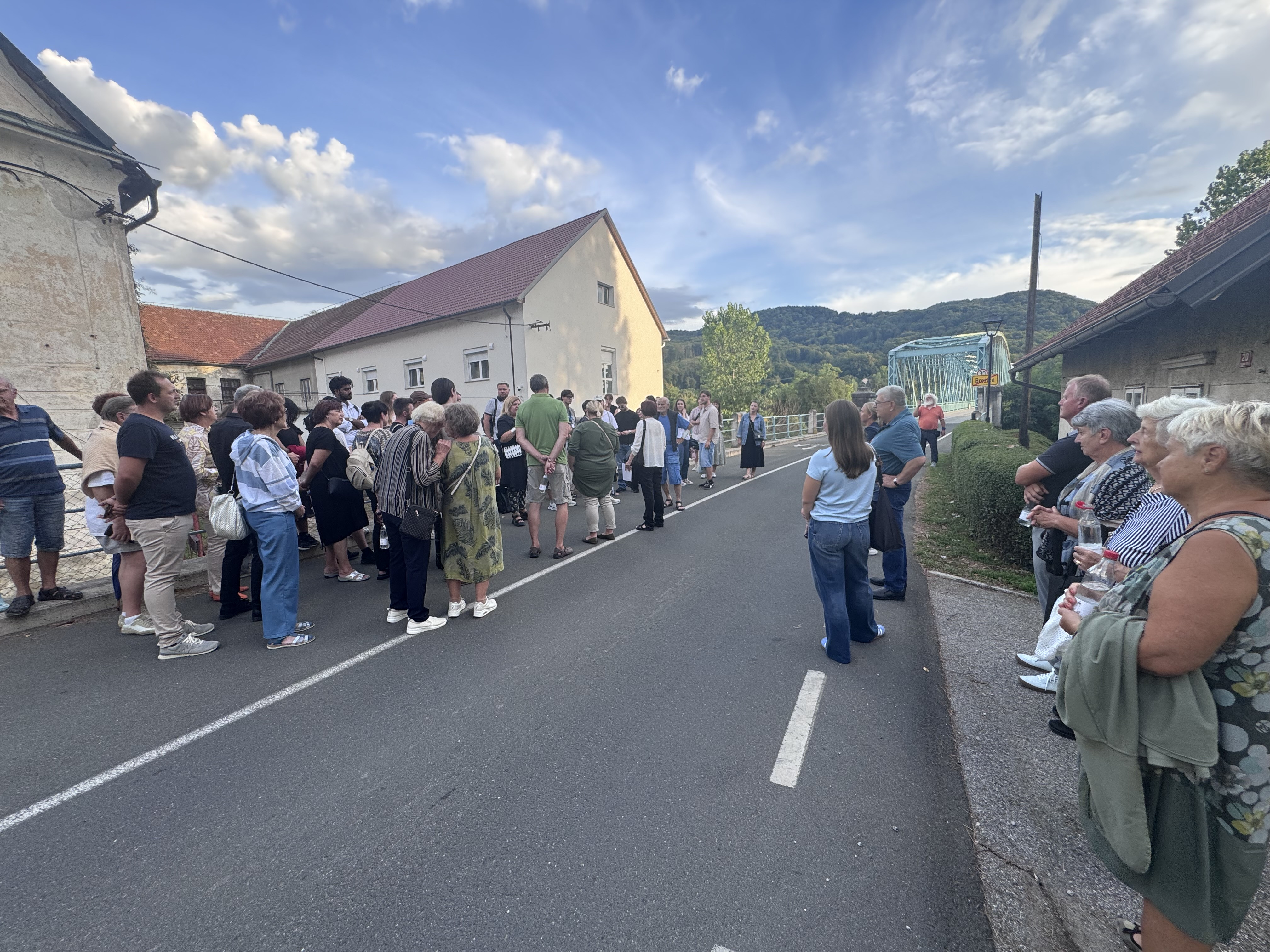 120 let brežiškega mostu: večerni sprehod v znamenju filma