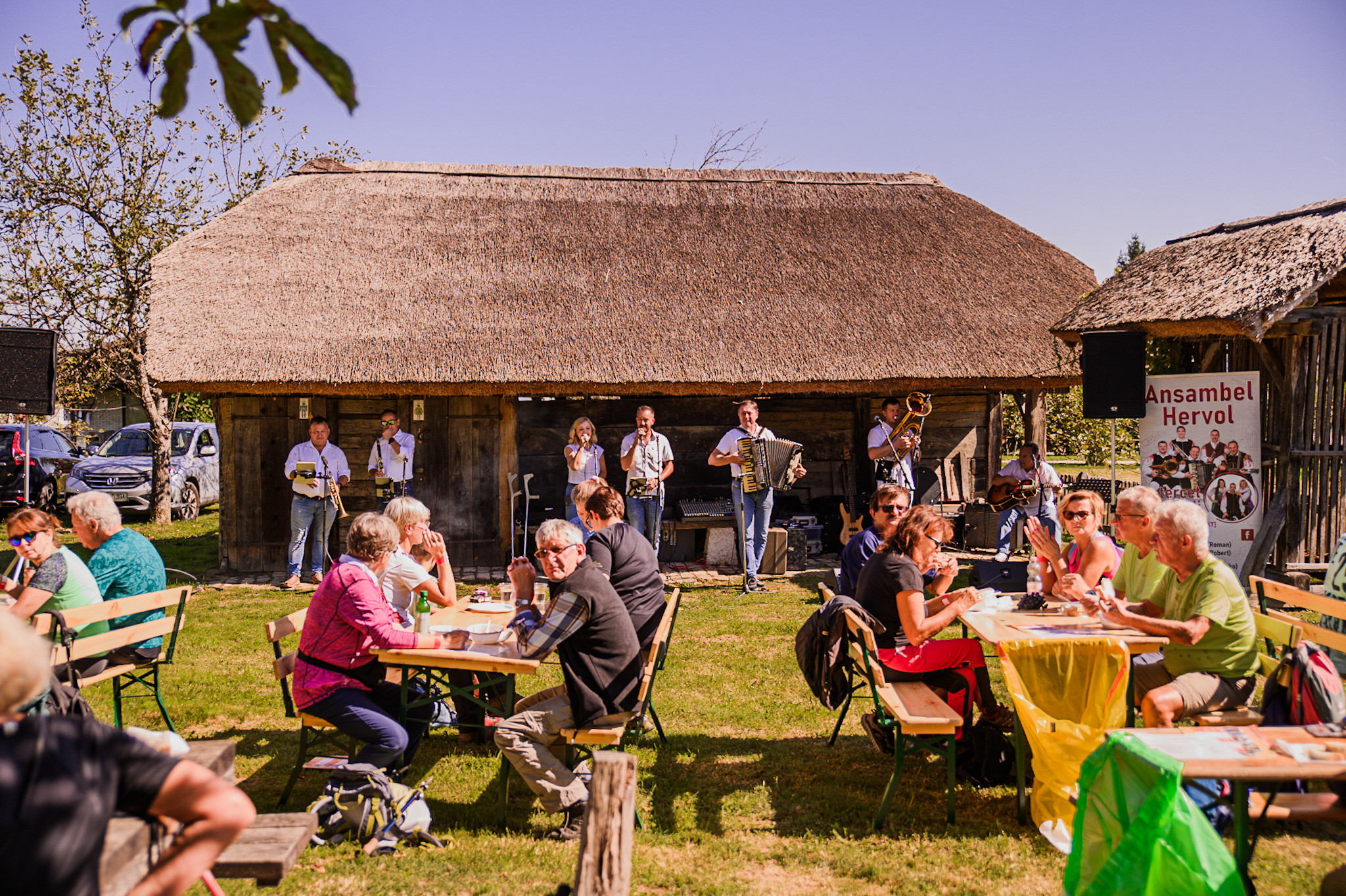Aktivna nedelja na Banovi domačiji navdušila vse generacije