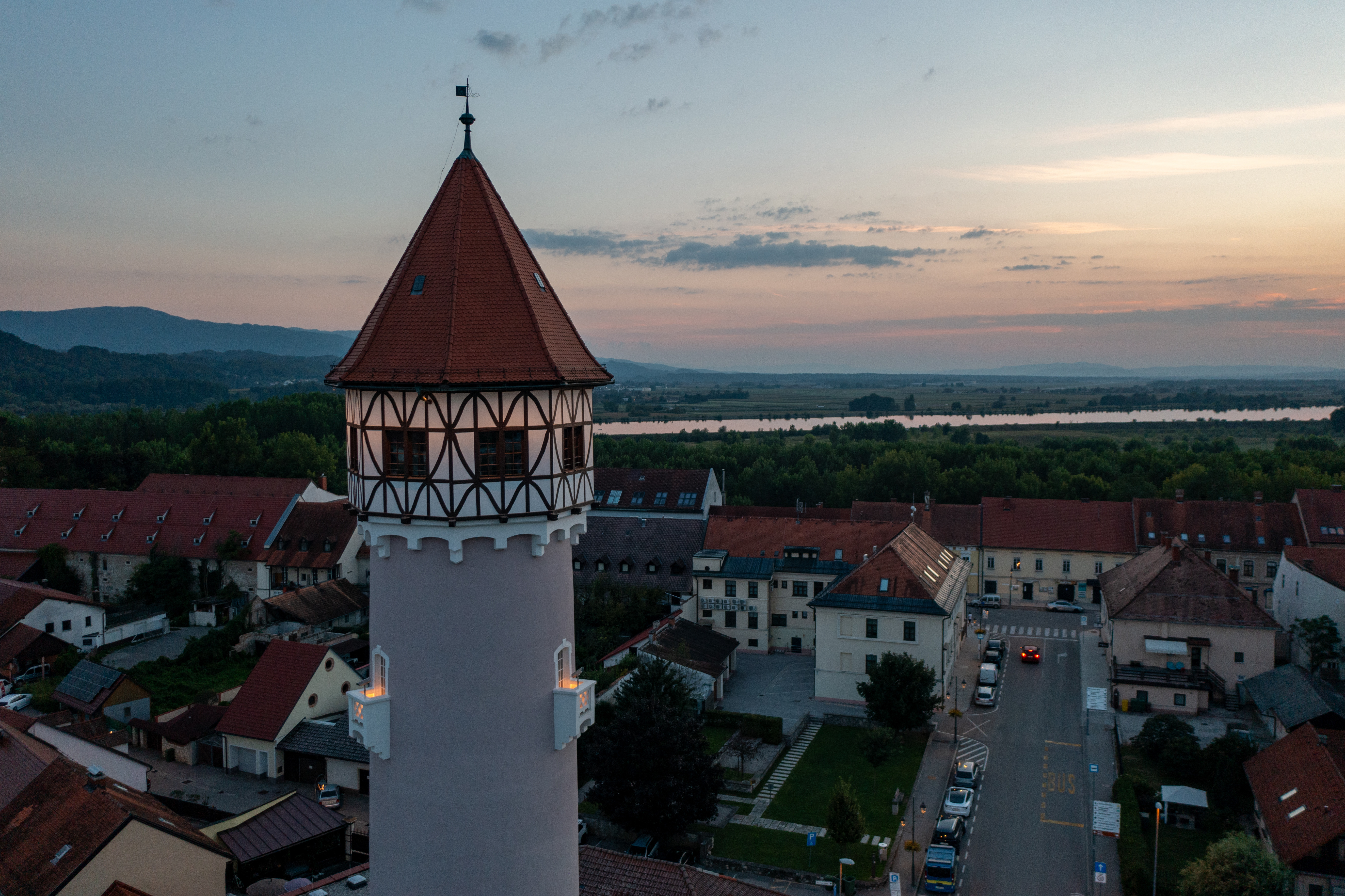 Brežice v treh dejanjih – stolp, film in kulinarika