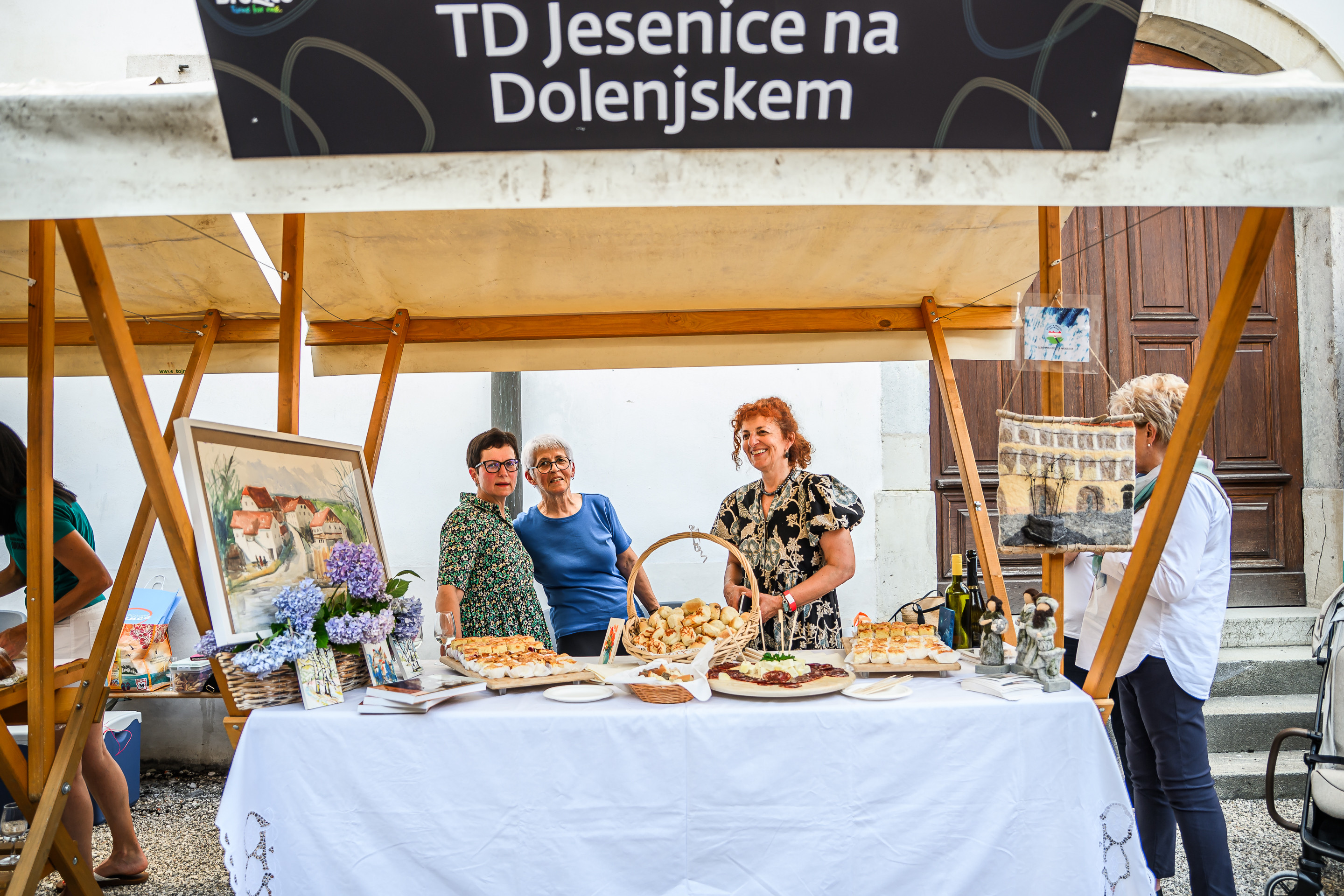 Brežice znova zadišale po kruhu, vinu in domačih salamah