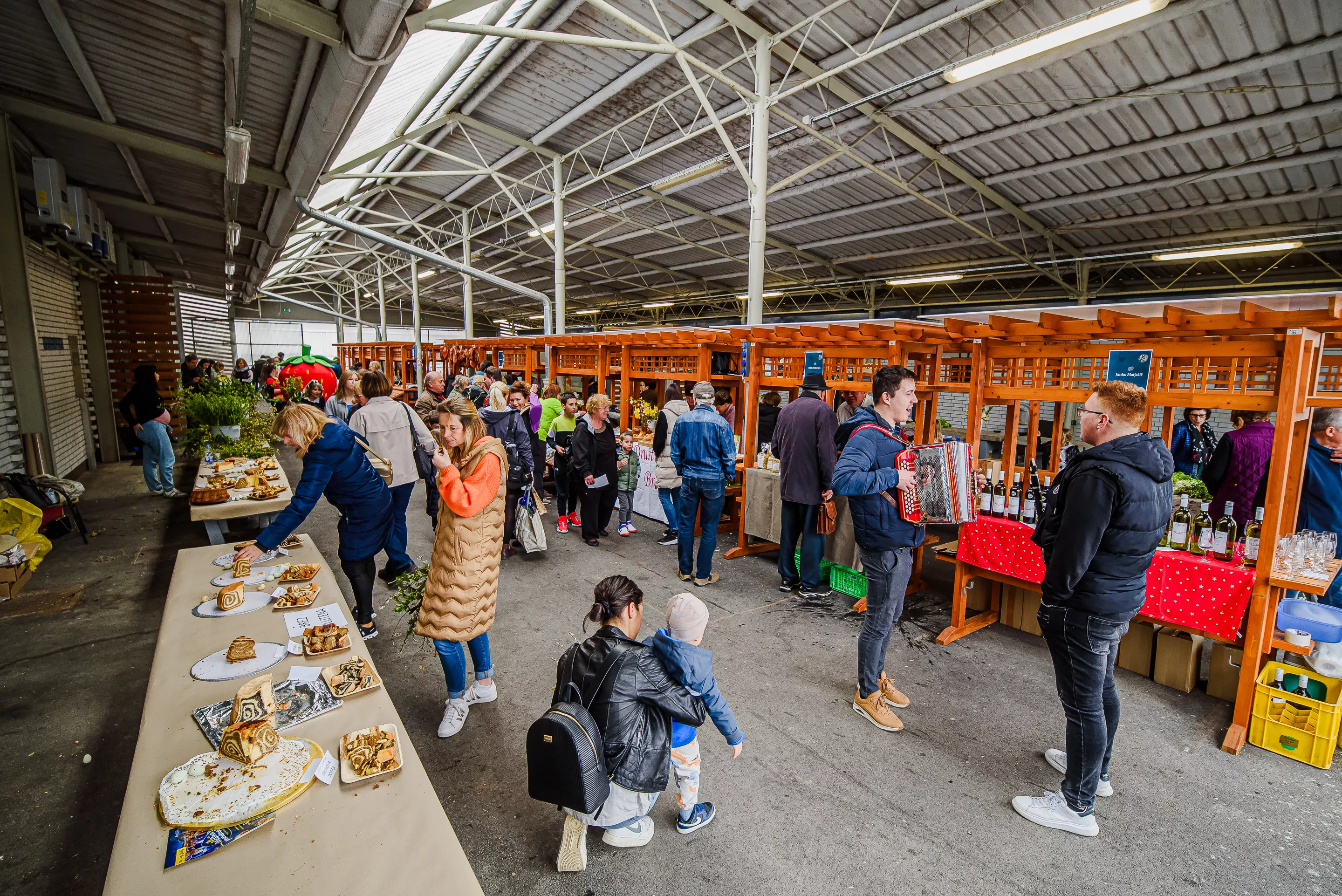 Brežiška tržnica spomnila na dobre stare čase