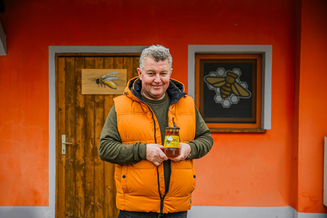 Čebelarstvo Ogorevc