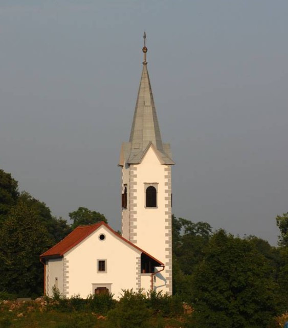 Cerkev sv. Marije Magdalene v Orešju