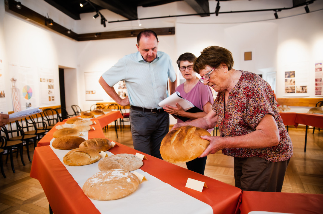 dan-kruha-vina-in-salam-24-12