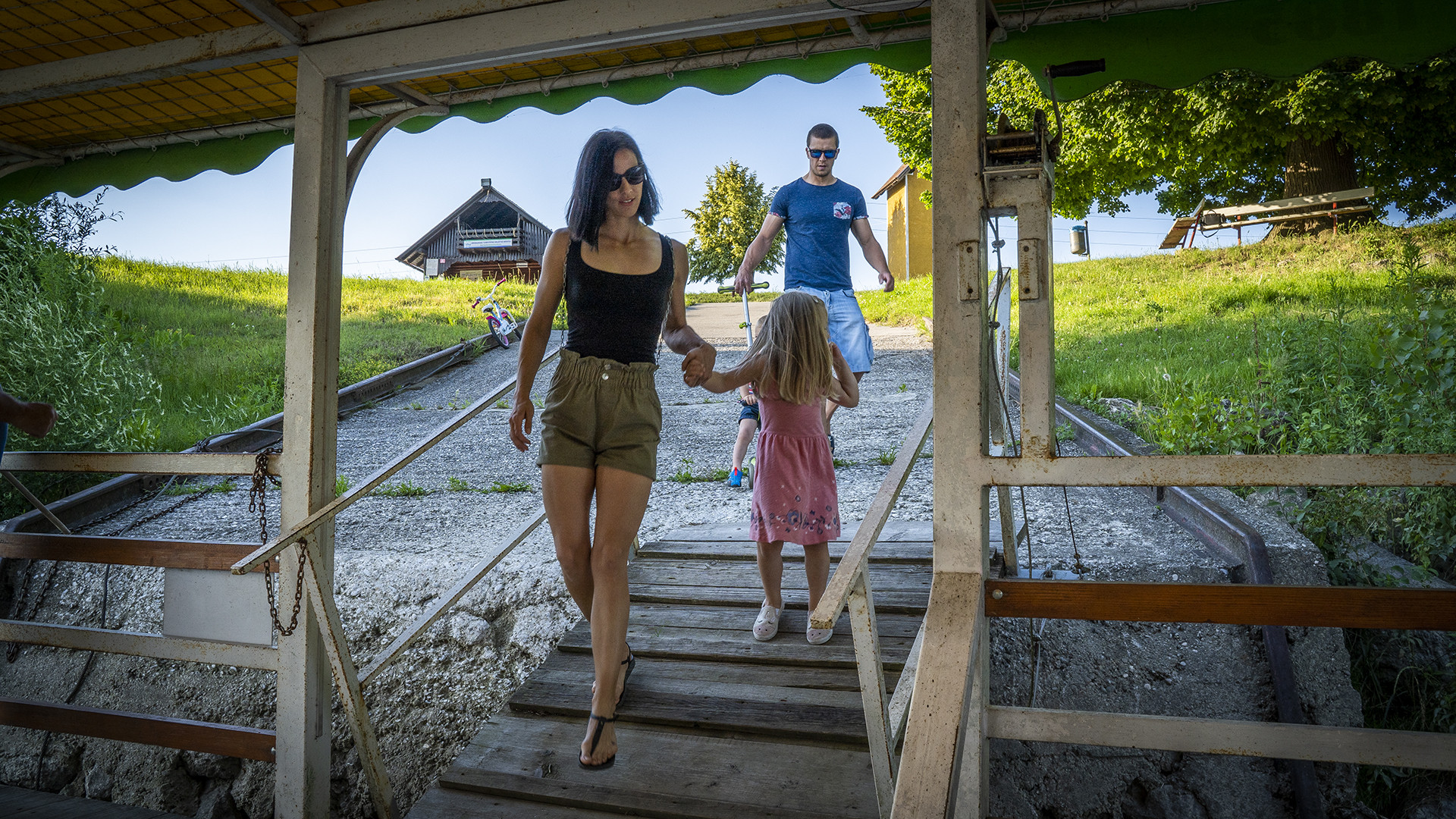 Dediščina brodarstva in Mostec