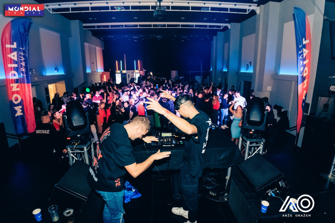 Dolenjski warm-up party Španija