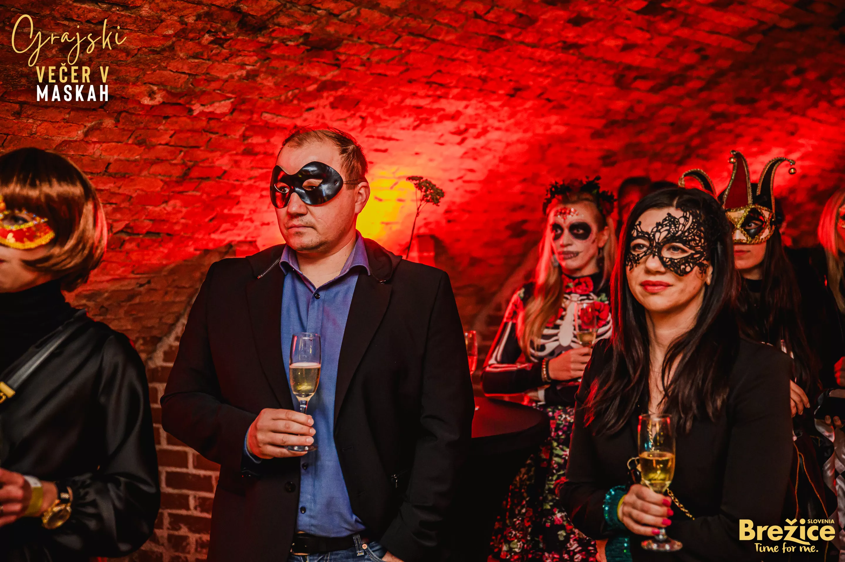 Grajski večer v maskah navdušil obiskovalce