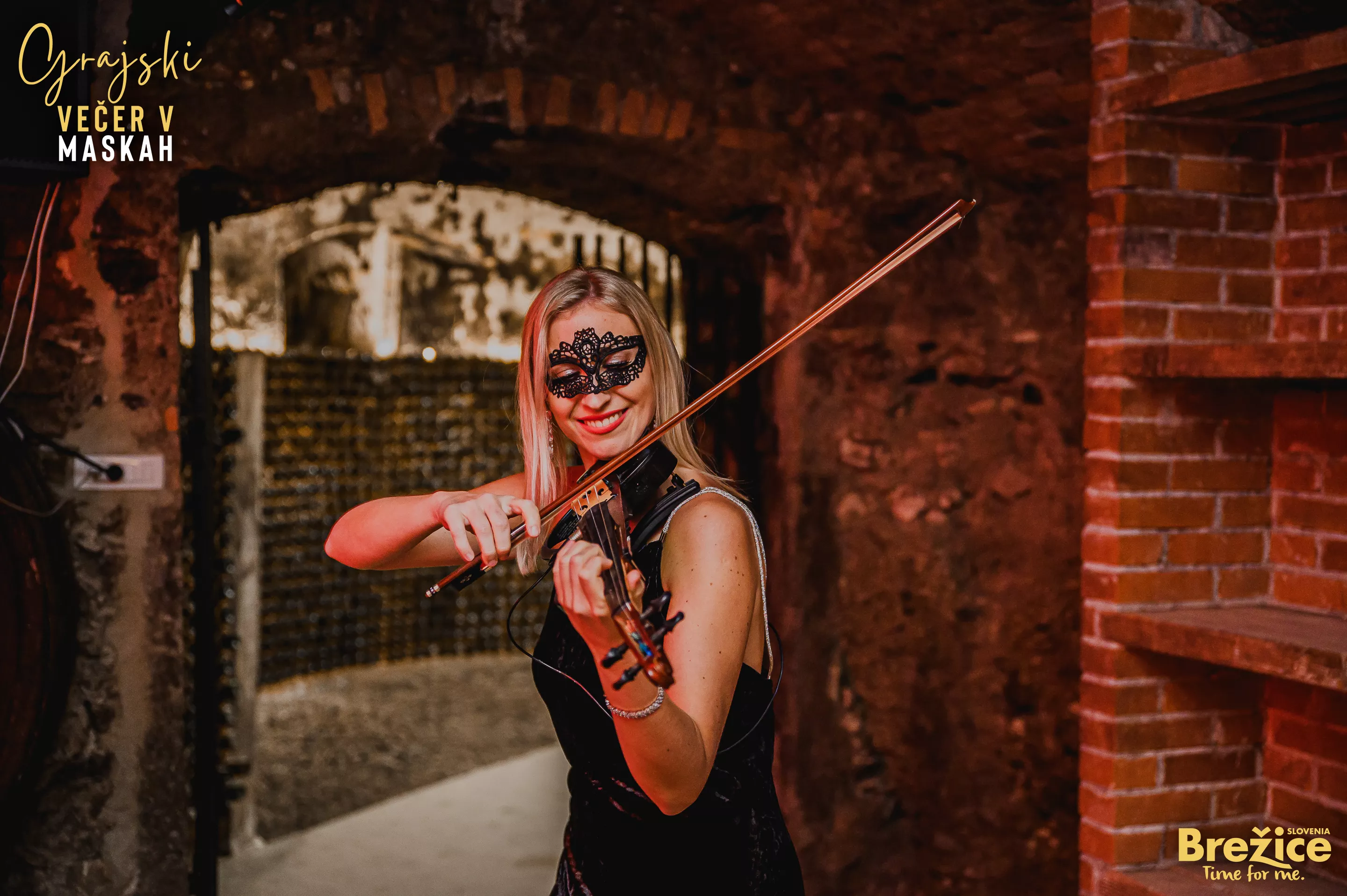 Grajski večer v maskah navdušil obiskovalce