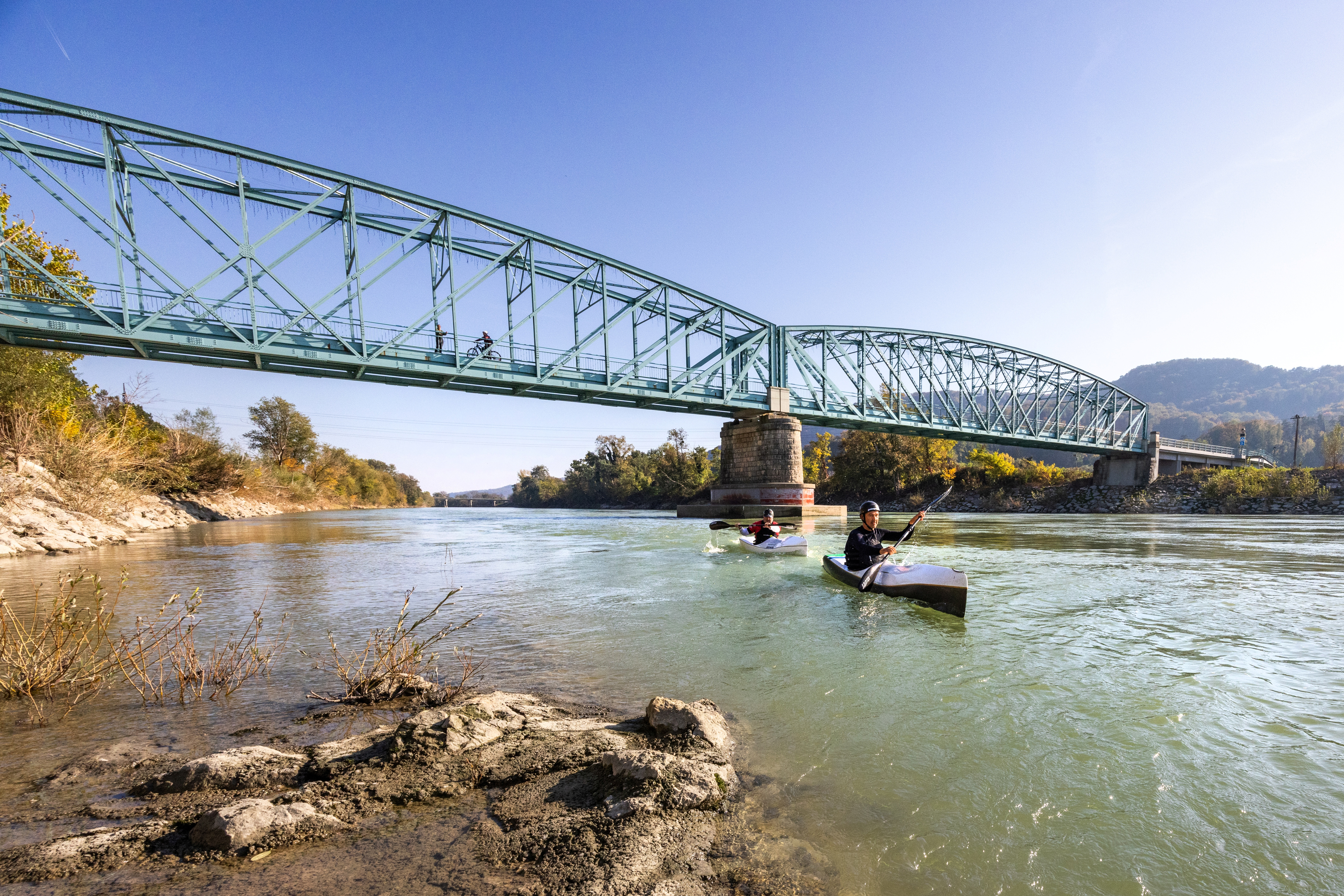 Most čez Savo in Krko